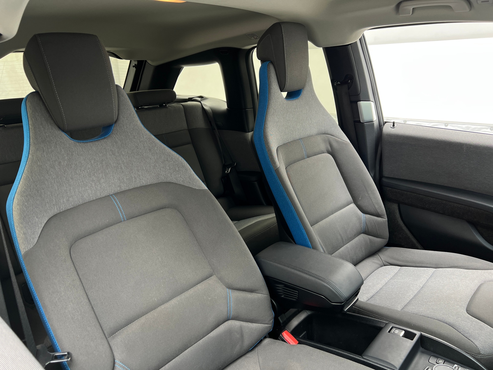 Thumbnail: 2018 BMW i3 - 2