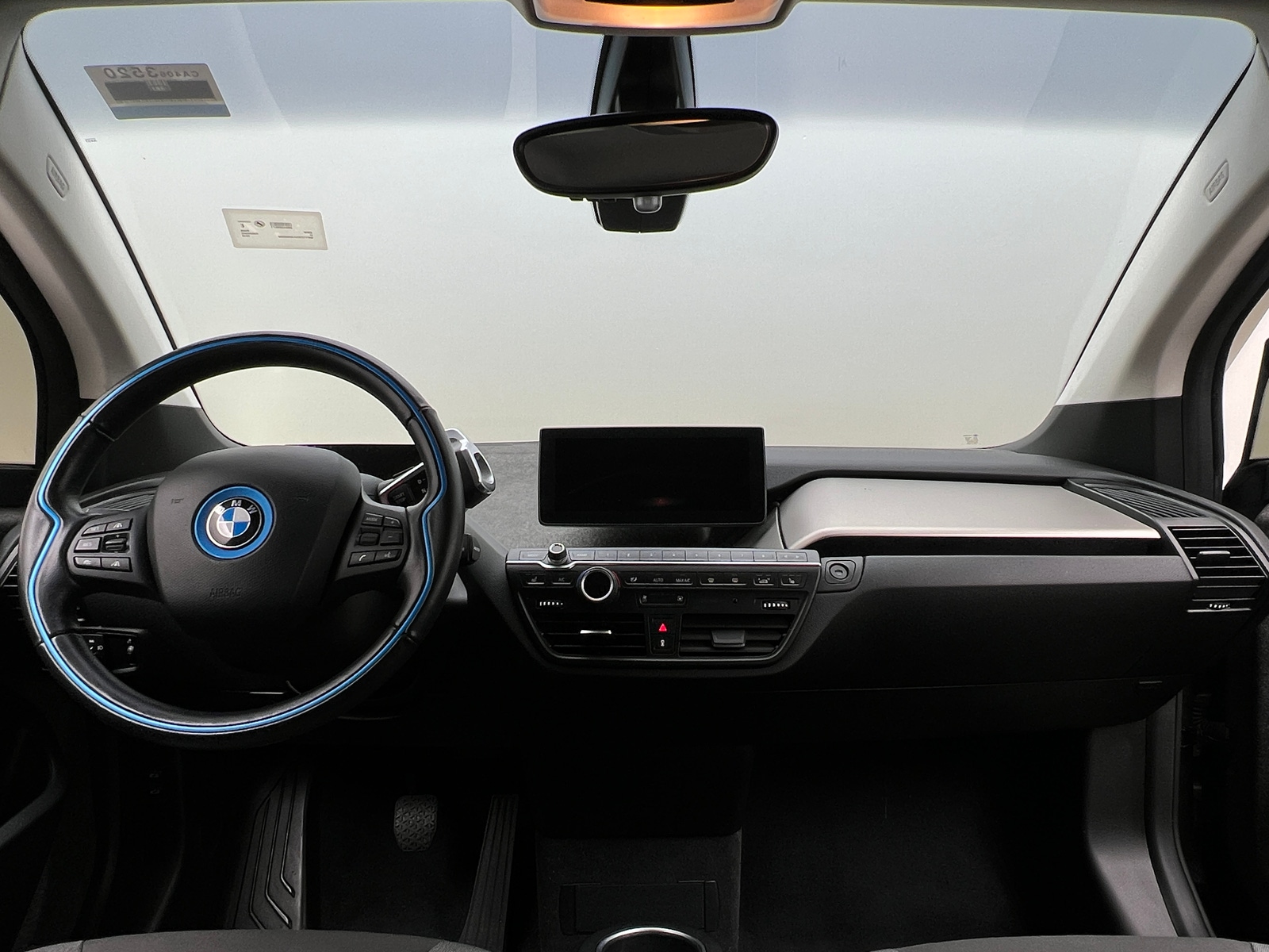 Thumbnail: 2018 BMW i3 - 3