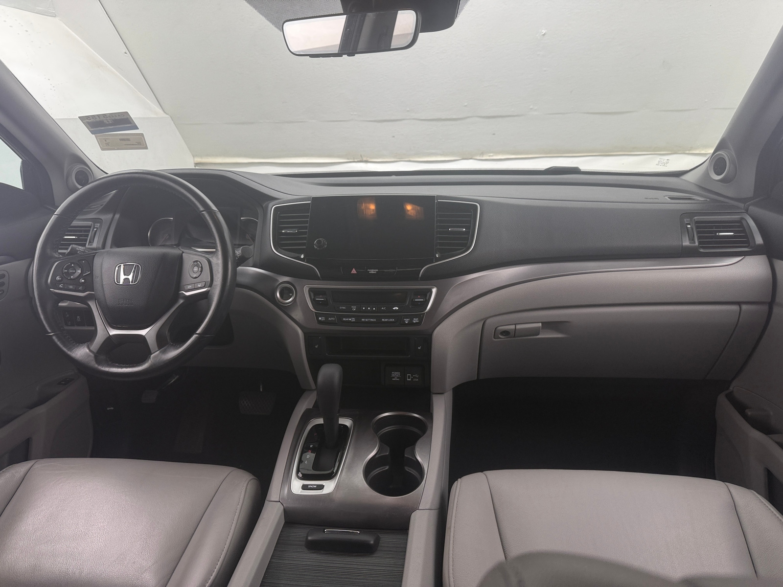 Thumbnail: 2019 Honda Pilot - 2