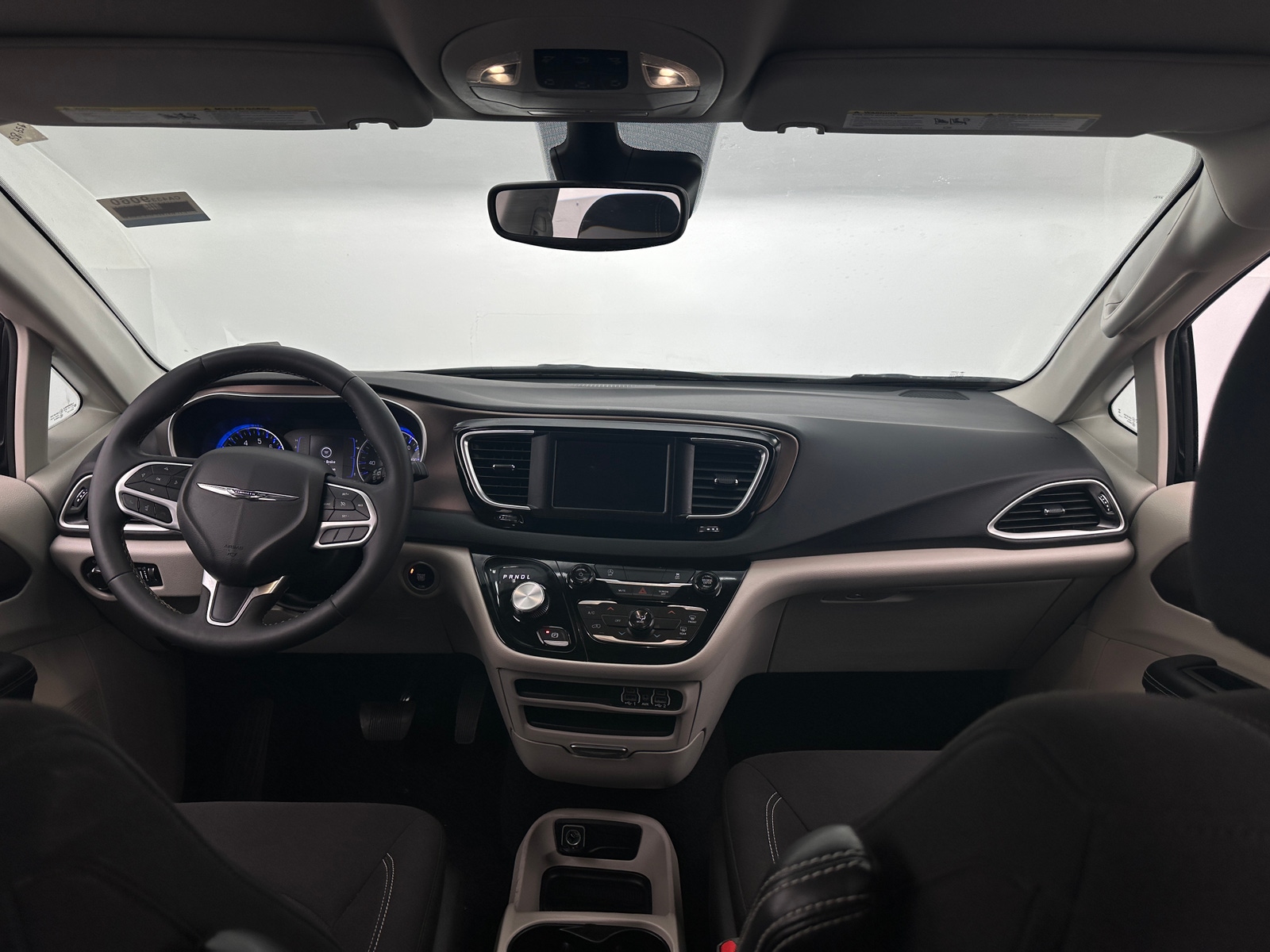 Thumbnail: 2024 Chrysler Voyager - 3