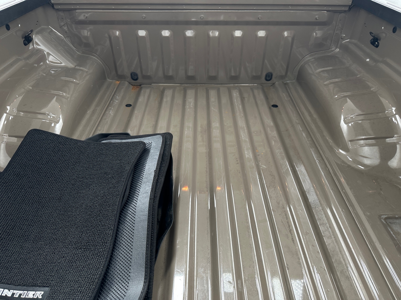 Thumbnail: 2024 Nissan Frontier - 7