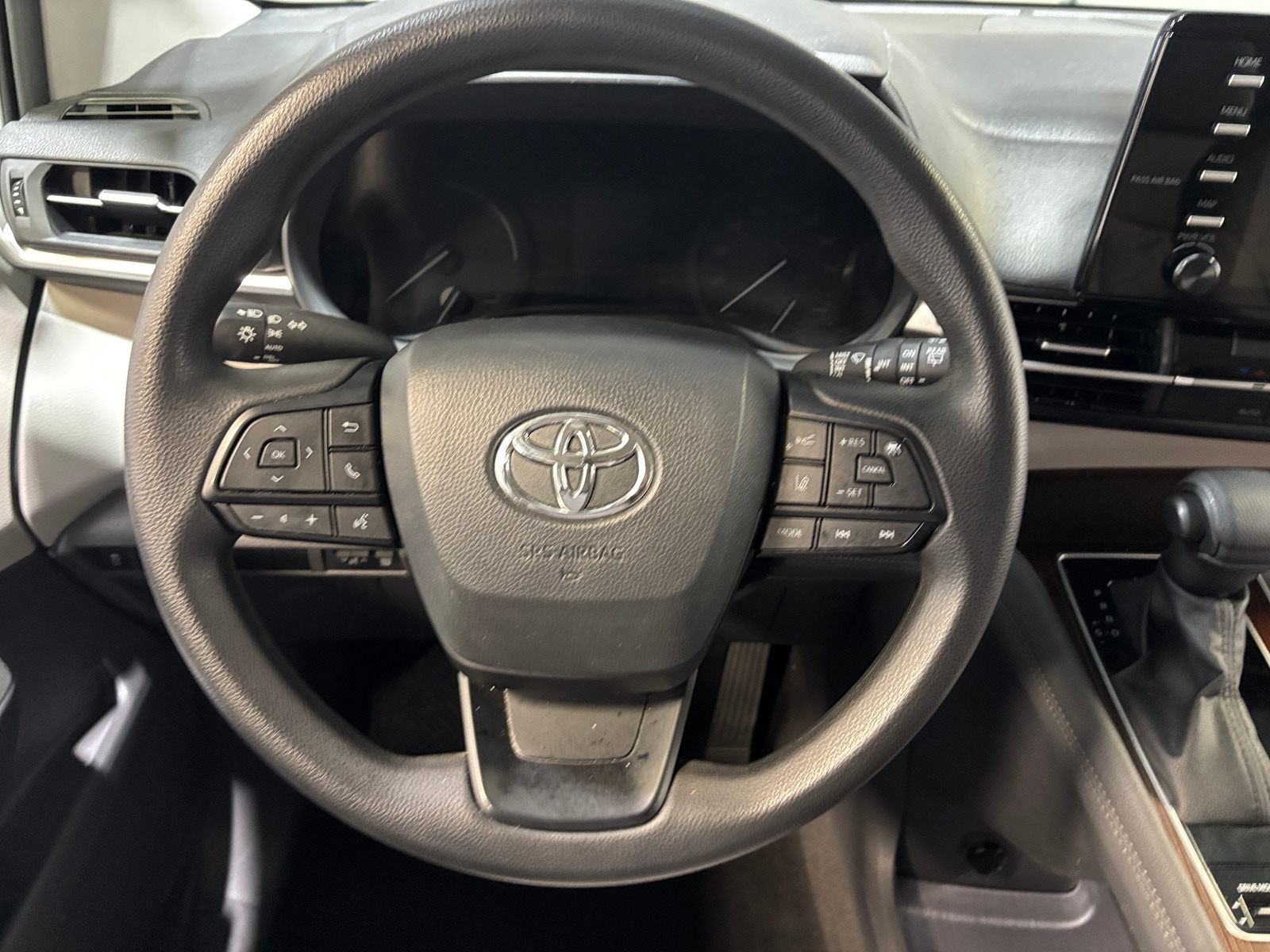 Thumbnail: 2024 Toyota Sienna - 5