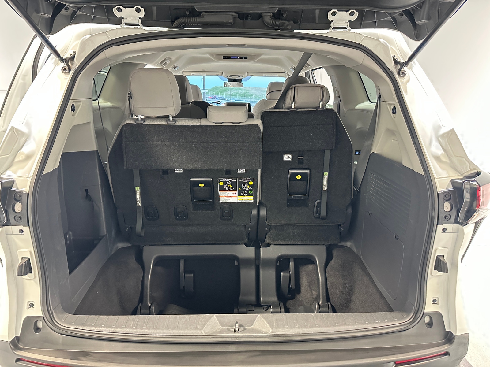 Thumbnail: 2024 Toyota Sienna - 7