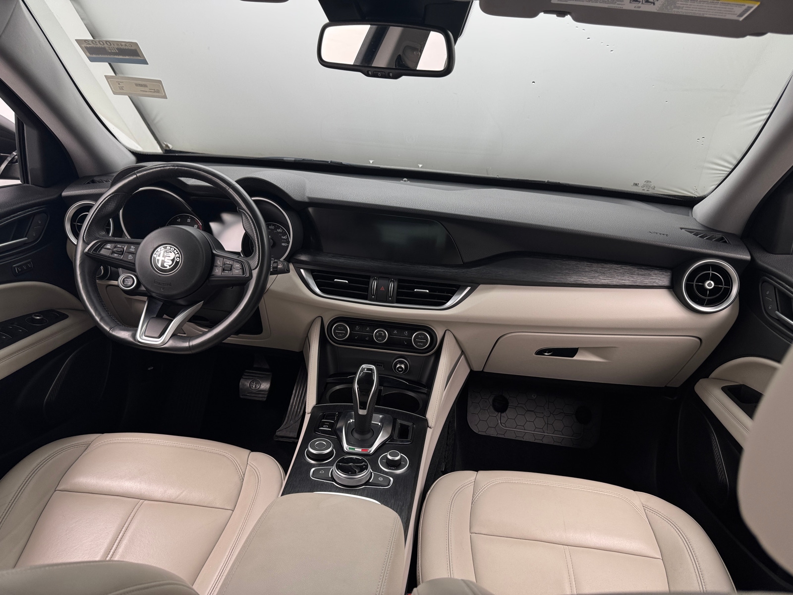 Thumbnail: 2020 Alfa Romeo Stelvio - 2