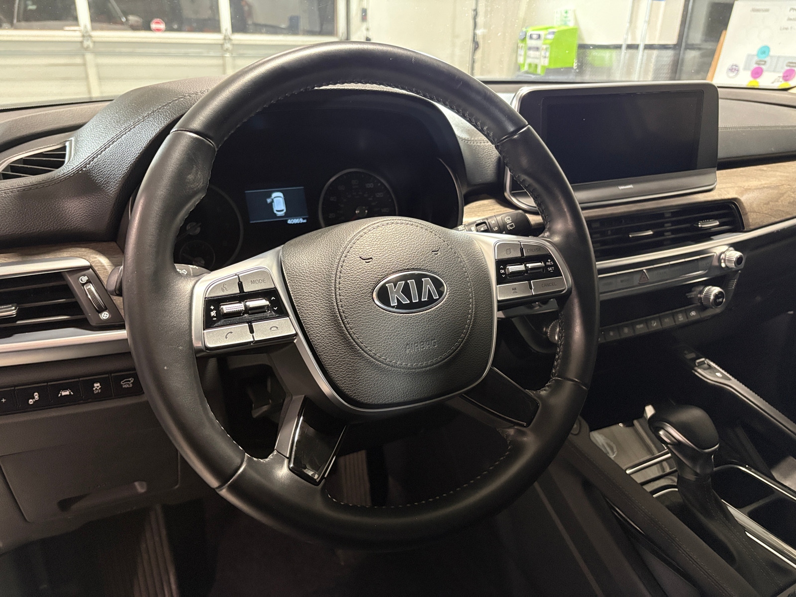 Thumbnail: 2020 Kia Telluride - 4