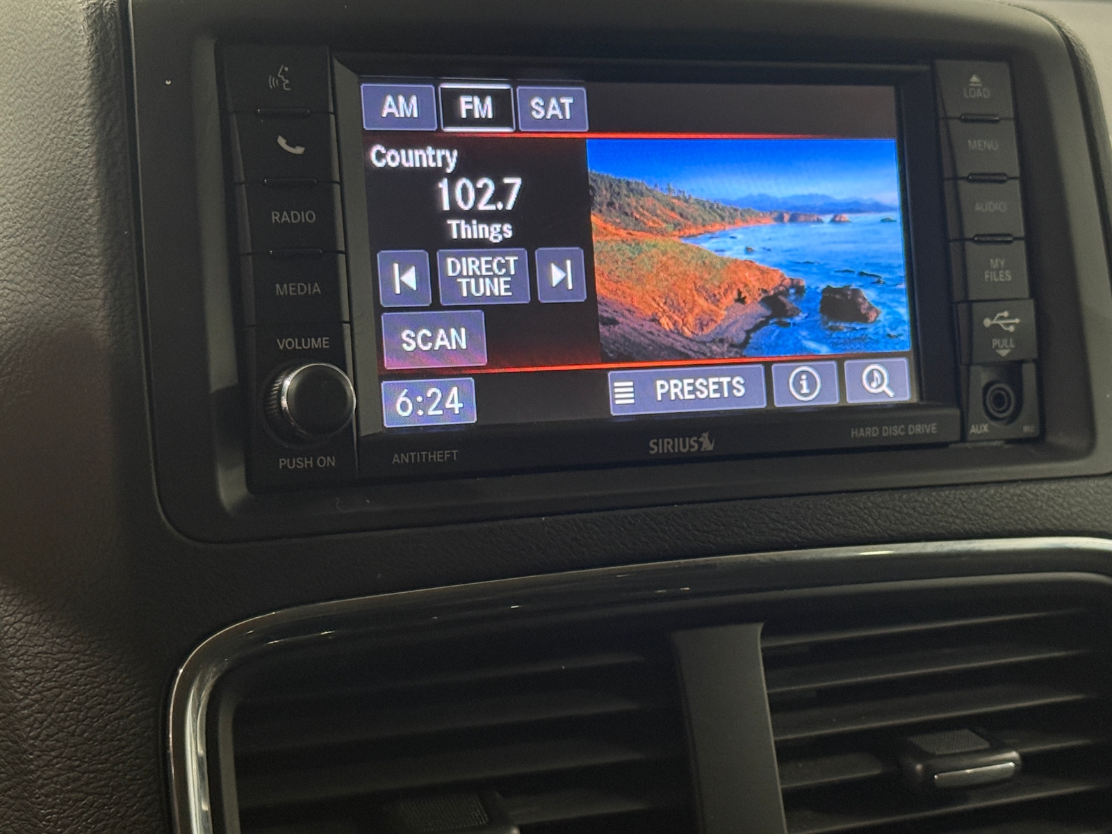 Thumbnail: 2018 Dodge Grand Caravan - 4