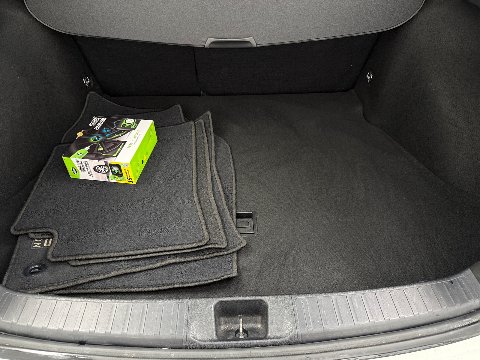 Thumbnail: 2021 Toyota Prius - 7