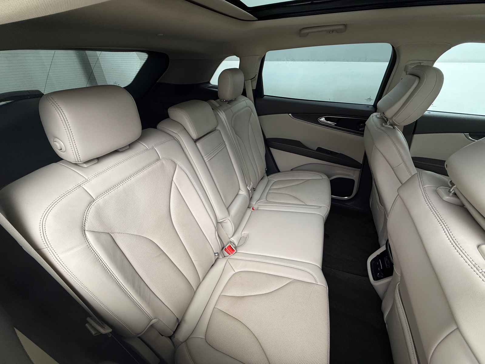 Thumbnail: 2020 Lincoln Nautilus - 5