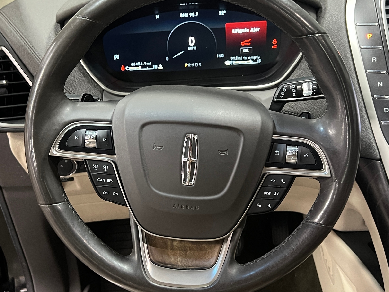 Thumbnail: 2020 Lincoln Nautilus - 4