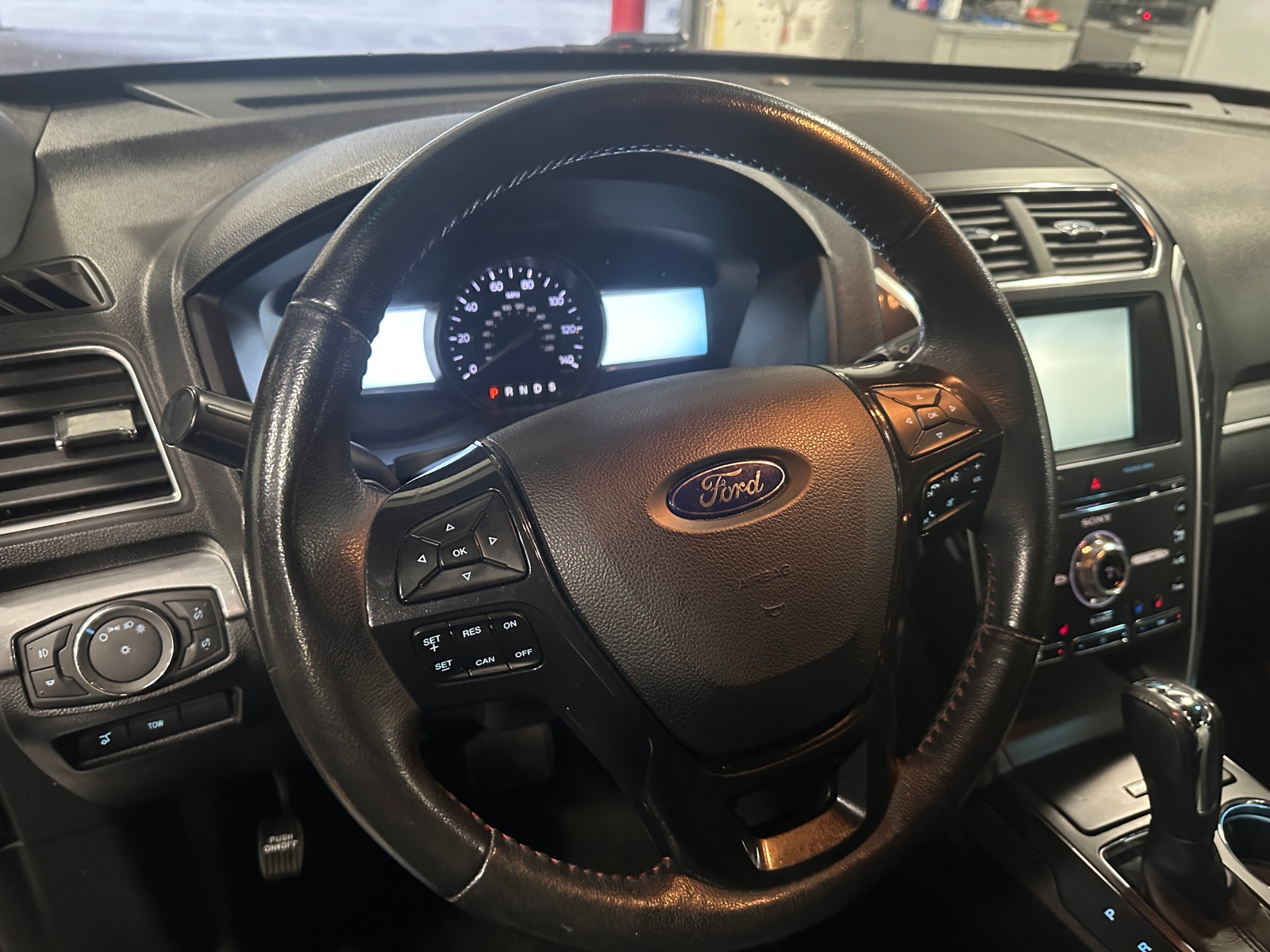 Thumbnail: 2016 Ford Explorer - 4