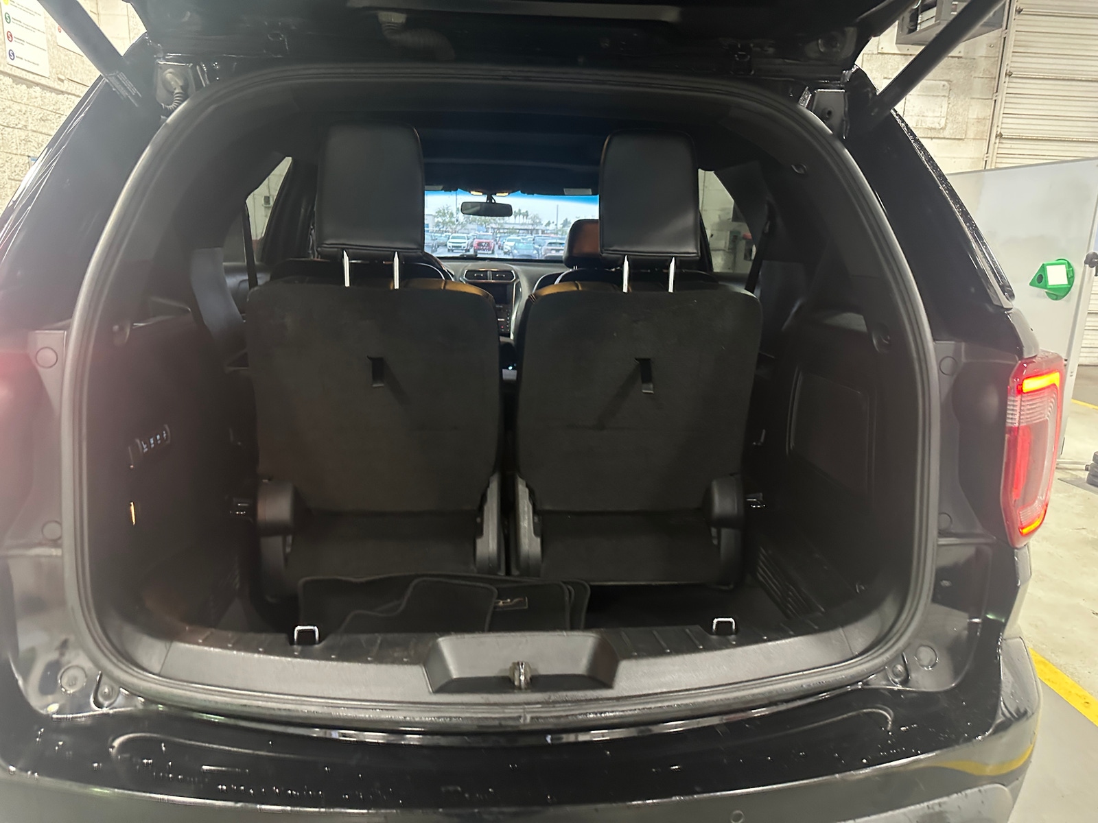 Thumbnail: 2016 Ford Explorer - 6