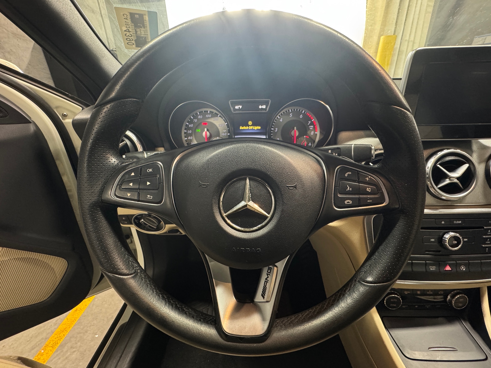 Thumbnail: 2017 Mercedes-Benz GLA - 4