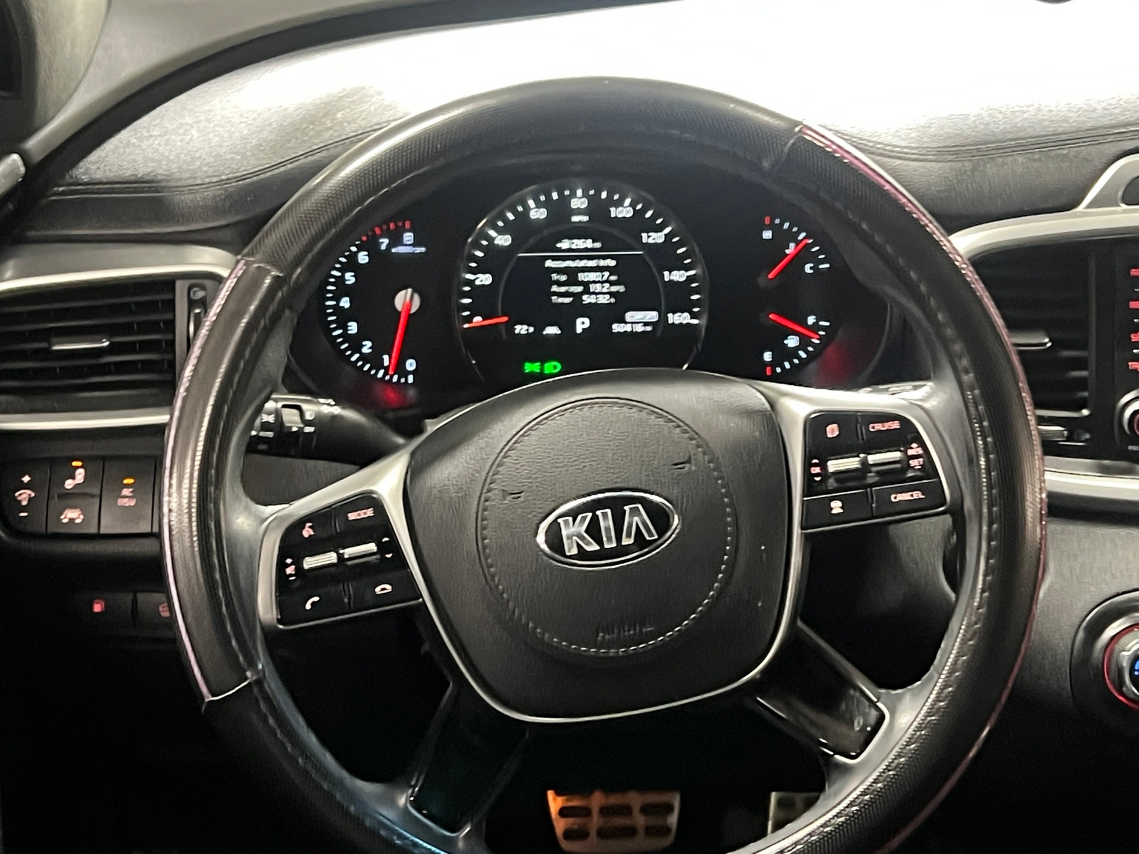 Thumbnail: 2019 Kia Sorento - 4