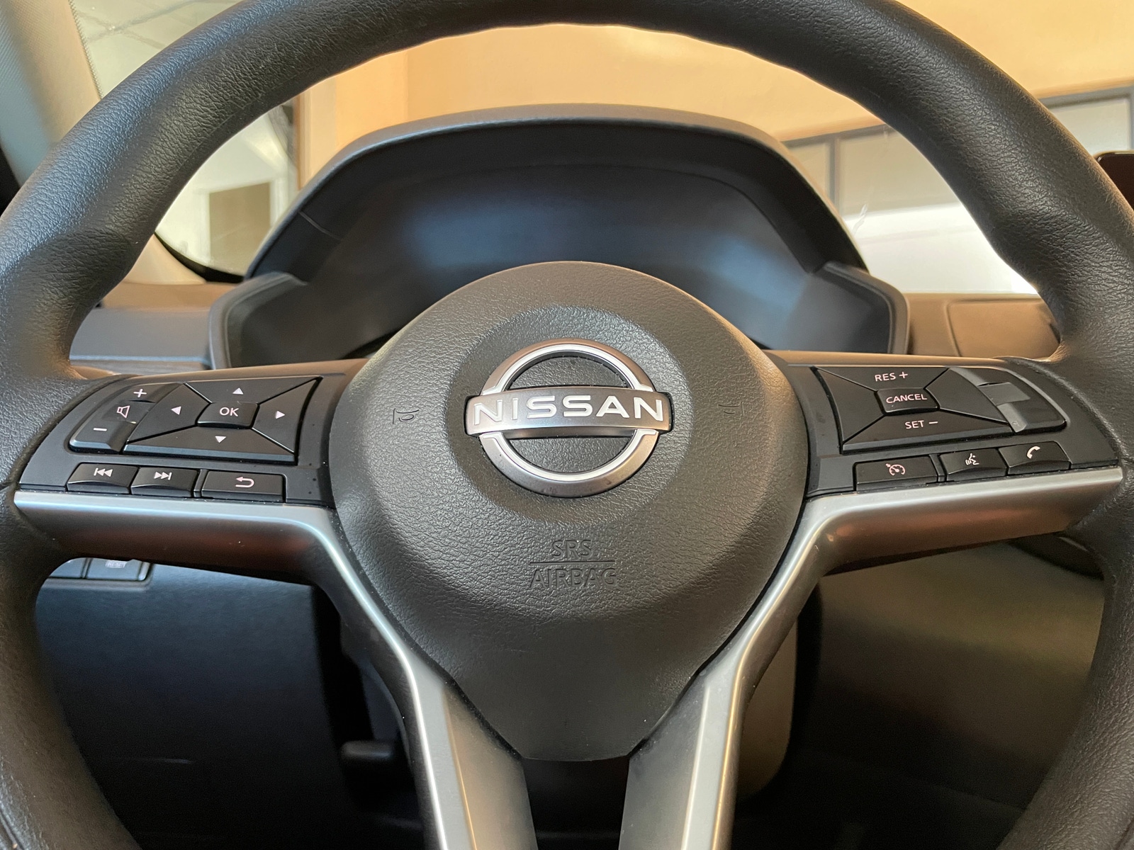 Thumbnail: 2025 Nissan Altima - 5