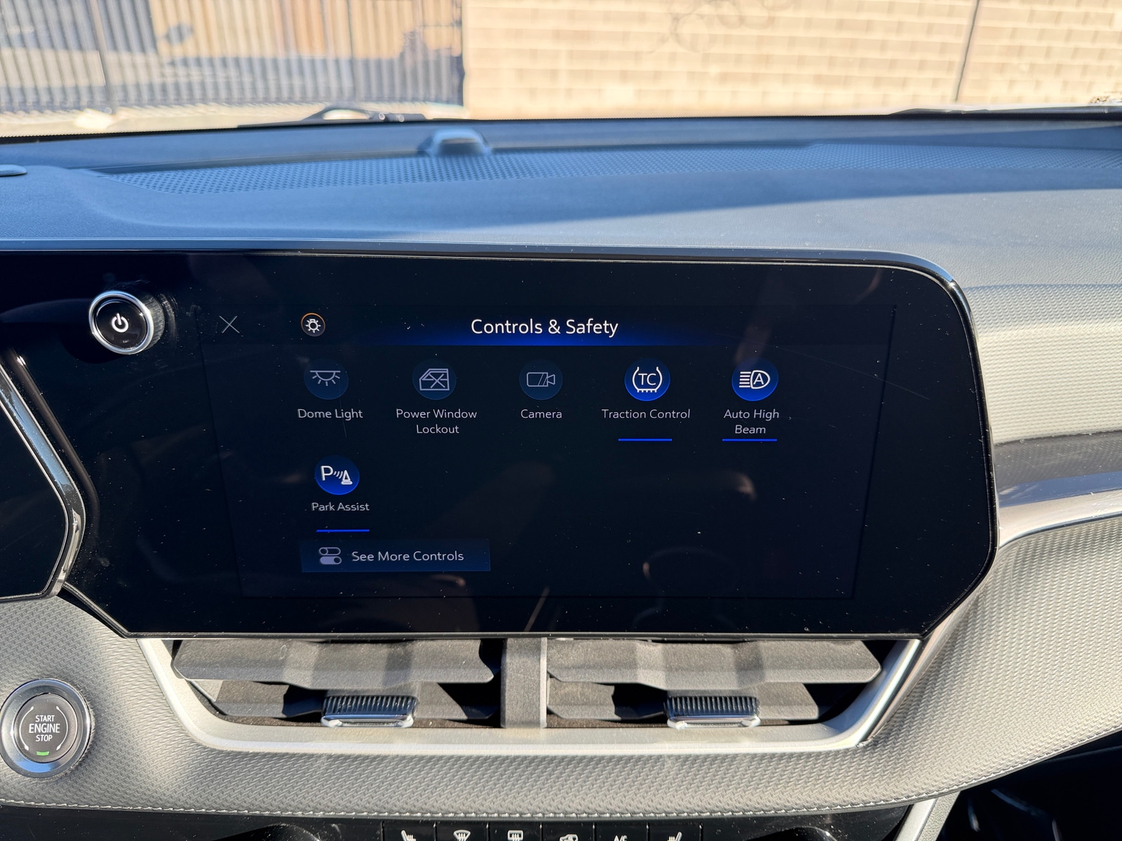 Thumbnail: 2025 Chevrolet Equinox - 4