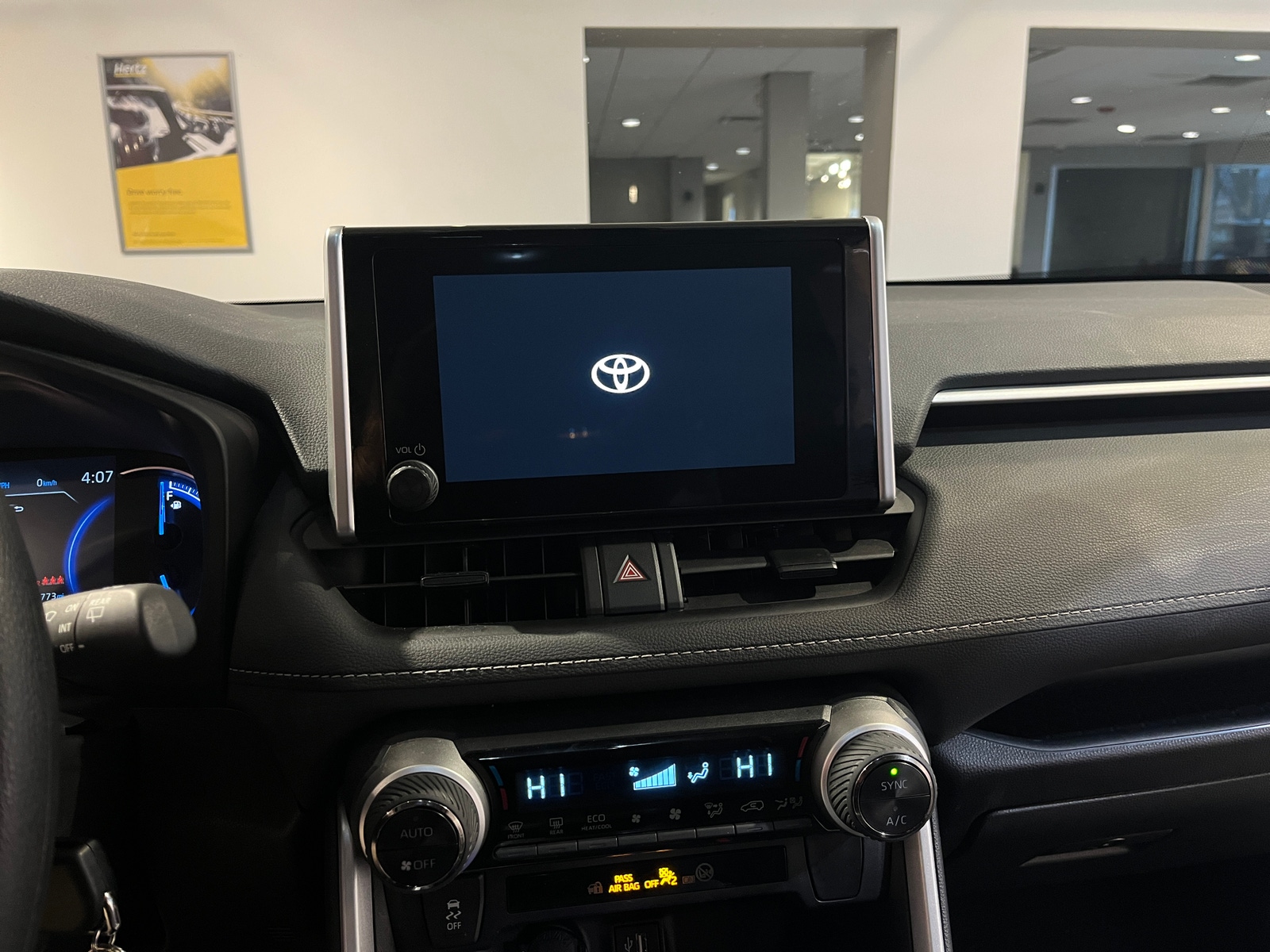 Thumbnail: 2025 Toyota RAV4 - 4