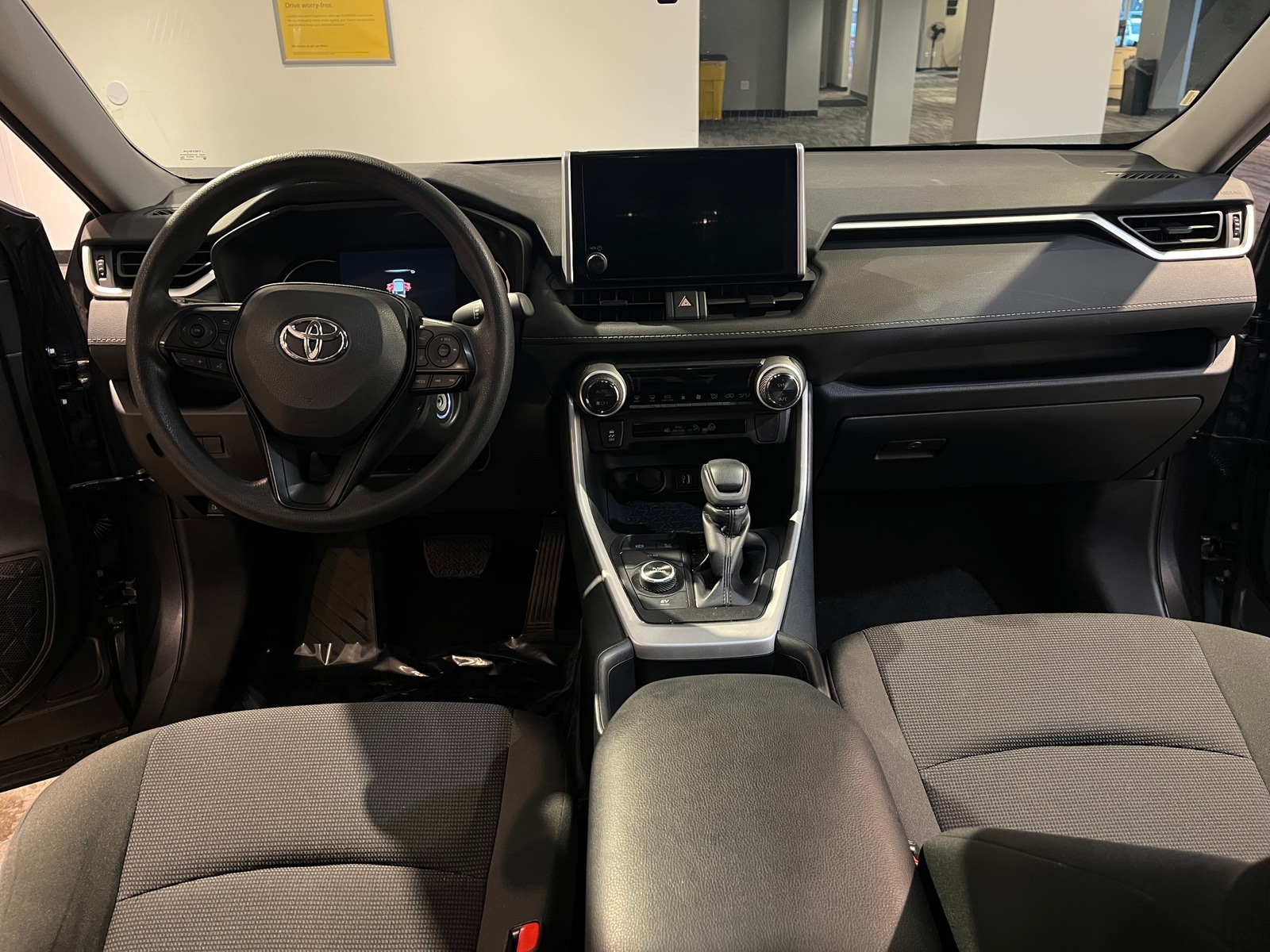 Thumbnail: 2025 Toyota RAV4 - 3