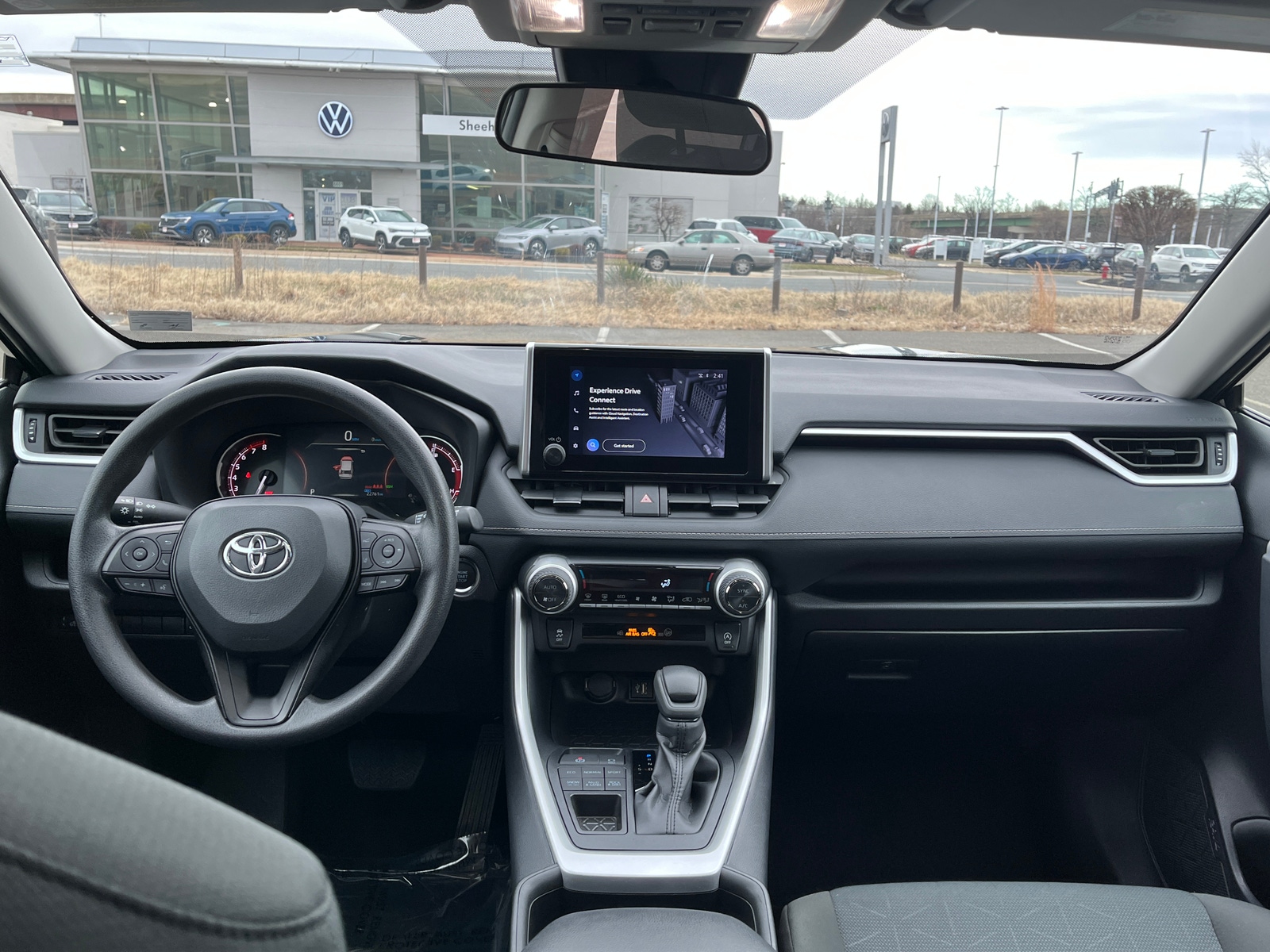 Thumbnail: 2025 Toyota RAV4 - 3