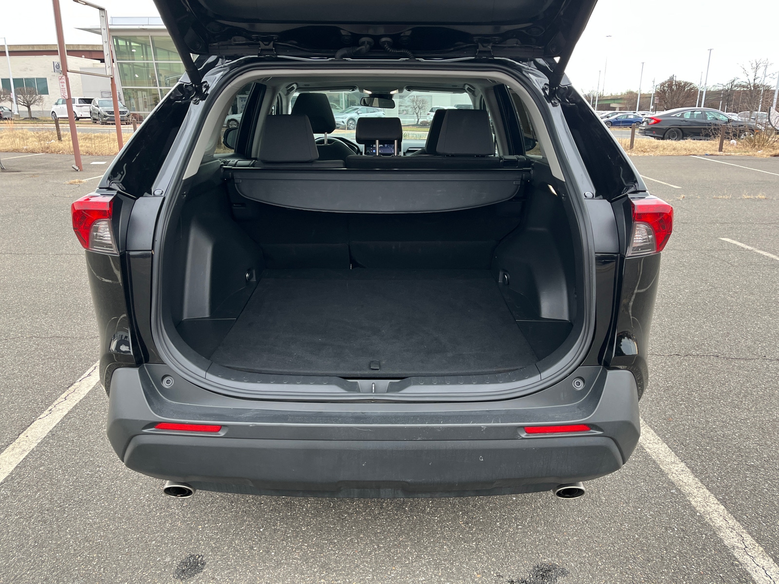 Thumbnail: 2025 Toyota RAV4 - 6