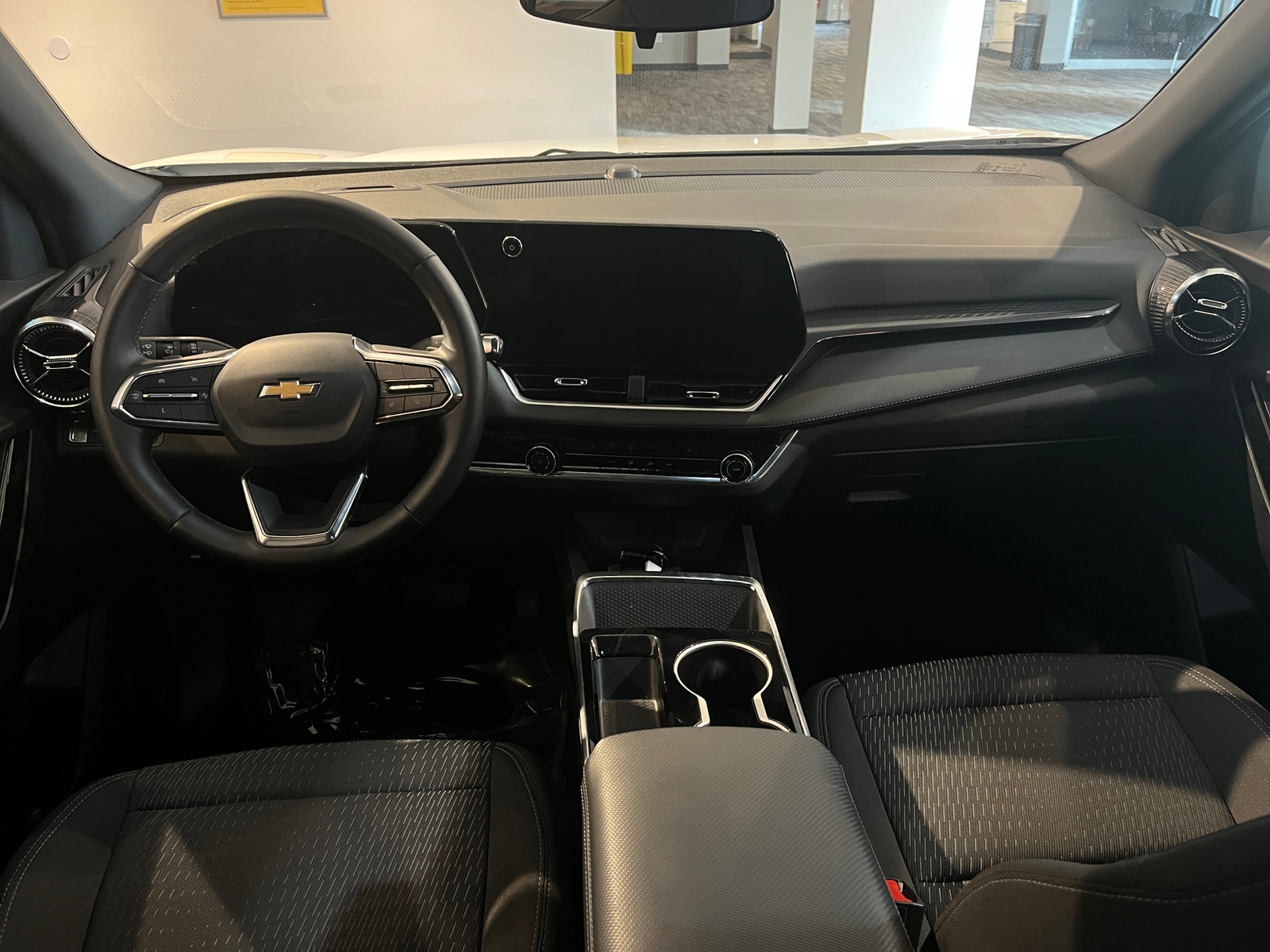 Thumbnail: 2025 Chevrolet Equinox - 3