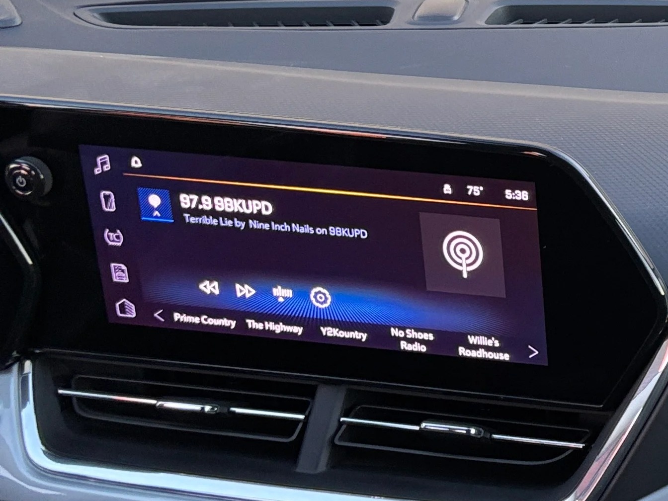 Thumbnail: 2025 Chevrolet Trax - 4