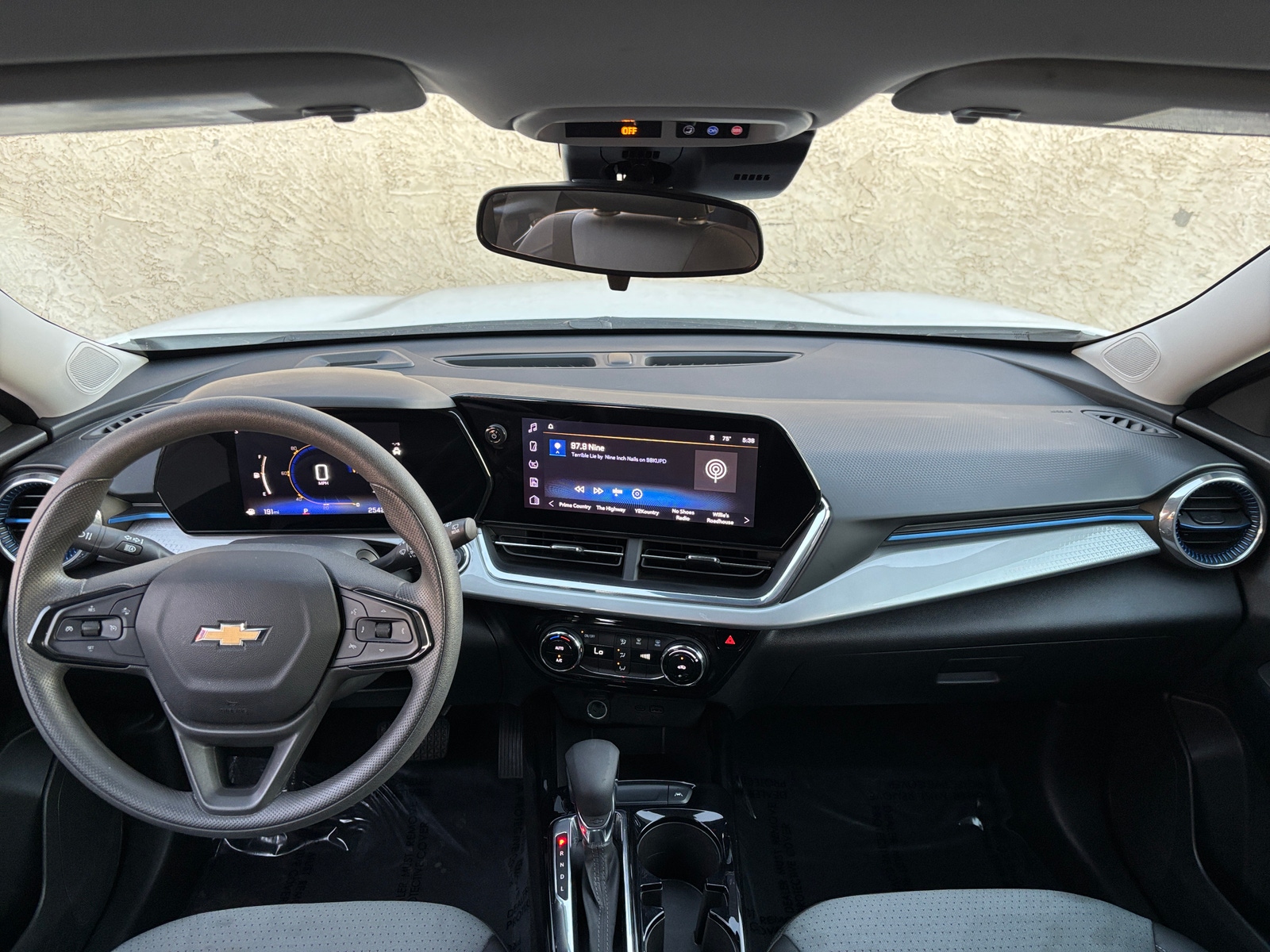 Thumbnail: 2025 Chevrolet Trax - 3