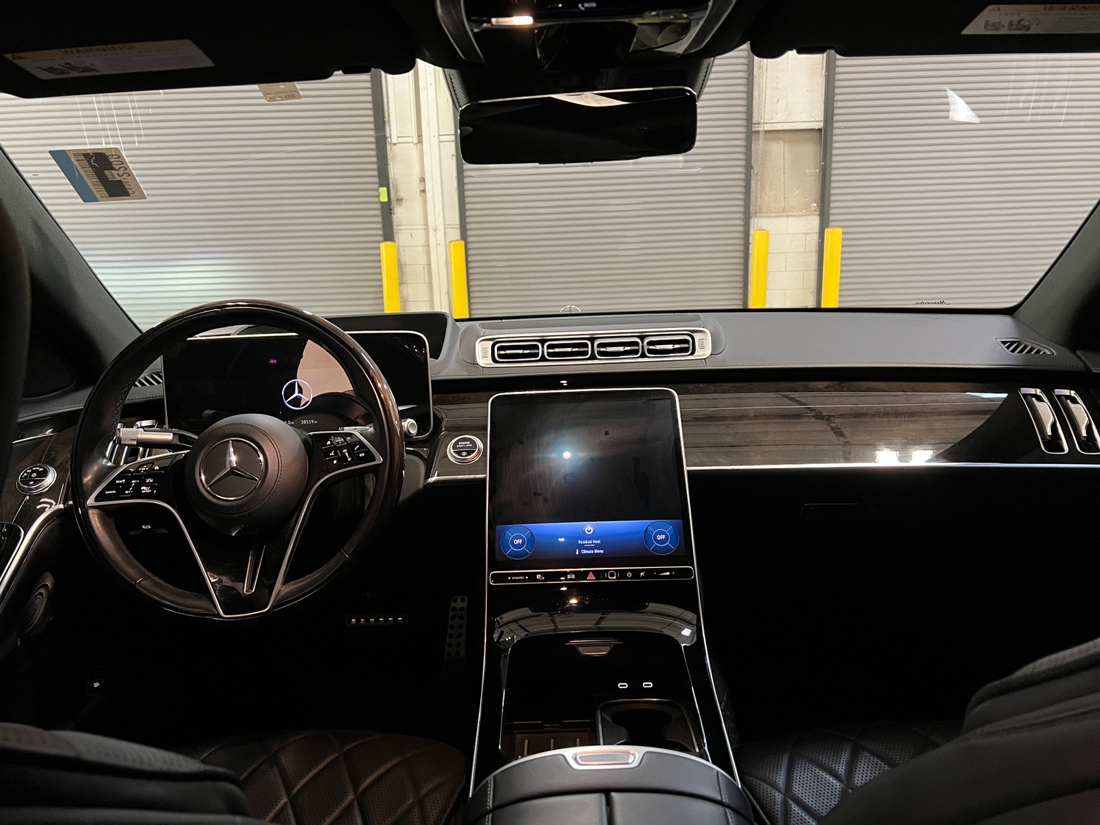 Thumbnail: 2021 Mercedes-Benz S-Class - 2