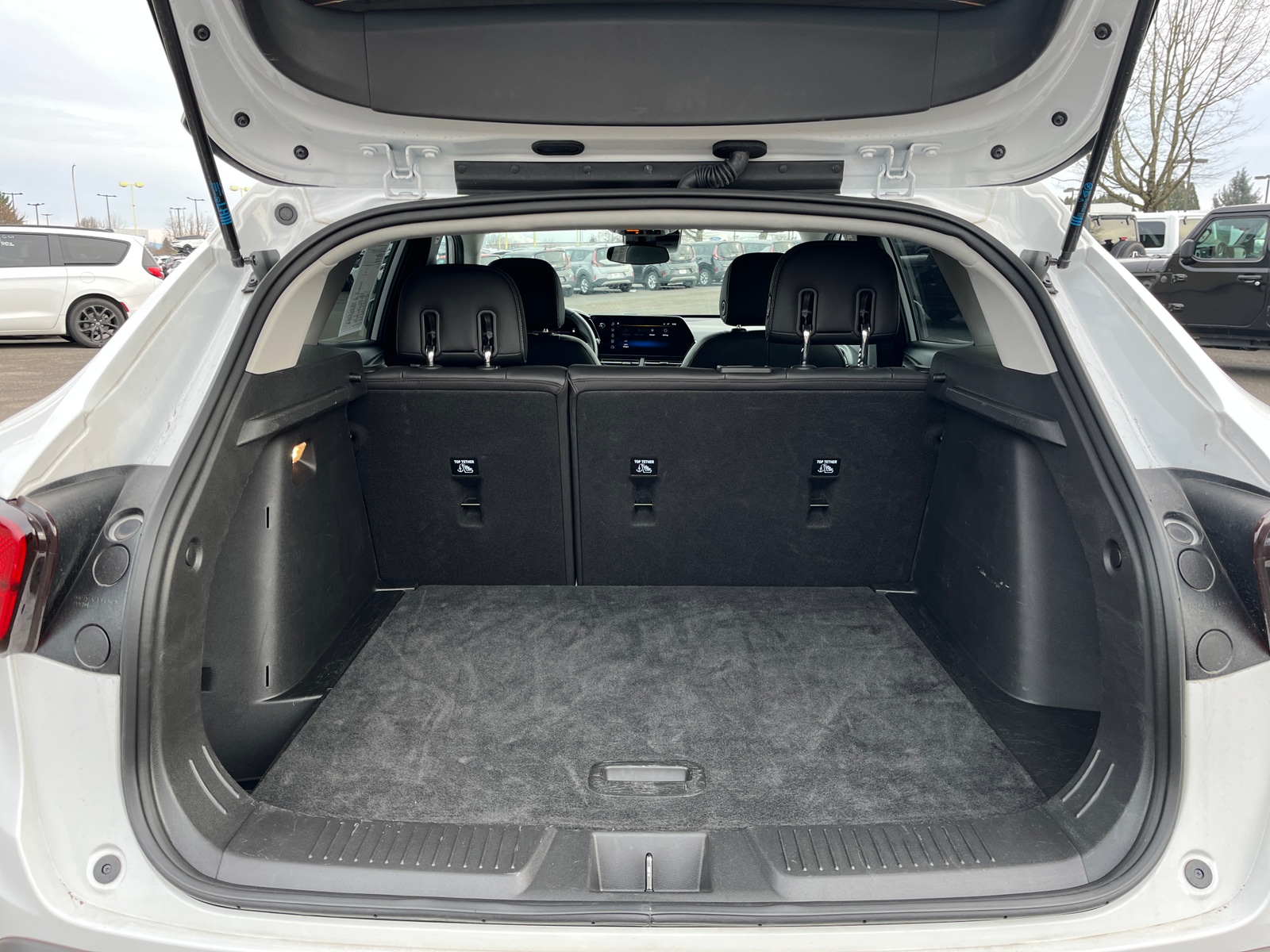 Thumbnail: 2025 Chevrolet Trax - 6