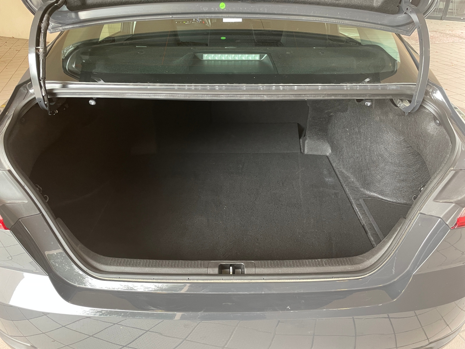 Thumbnail: 2025 Toyota Camry - 6