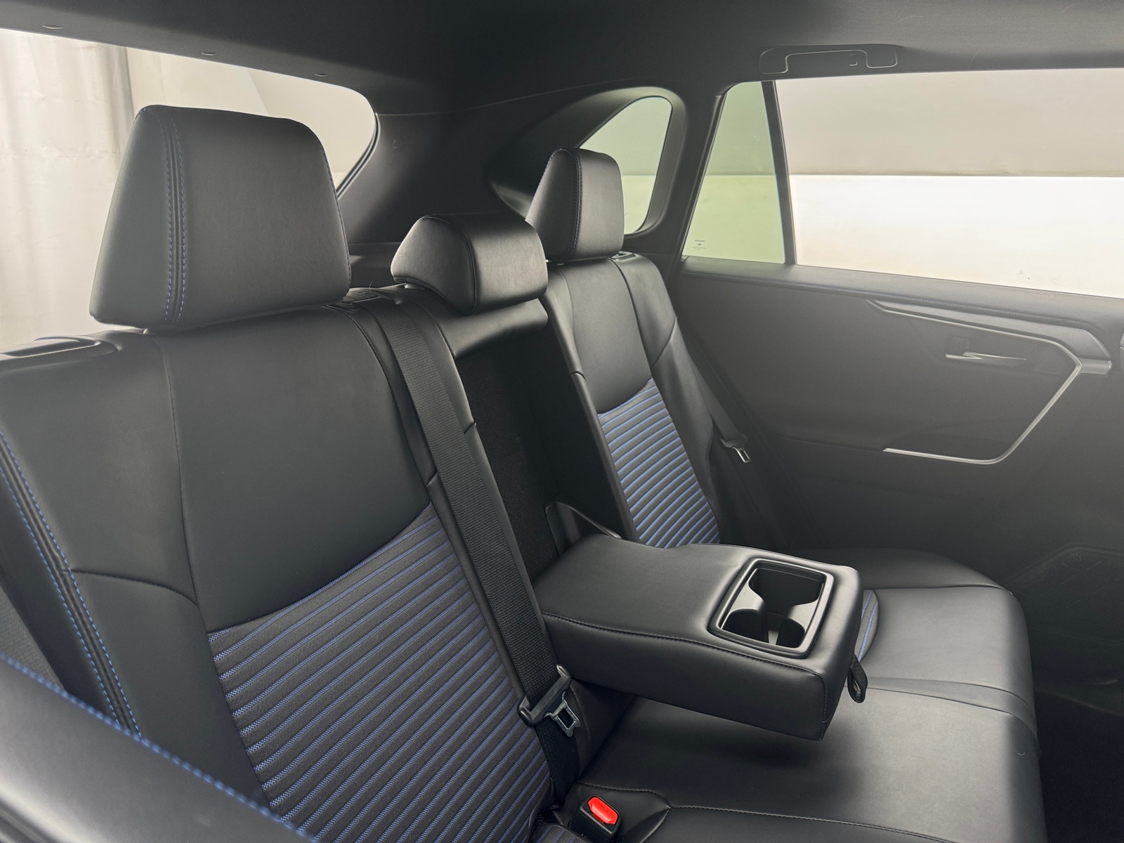 Thumbnail: 2024 Toyota RAV4 - 5