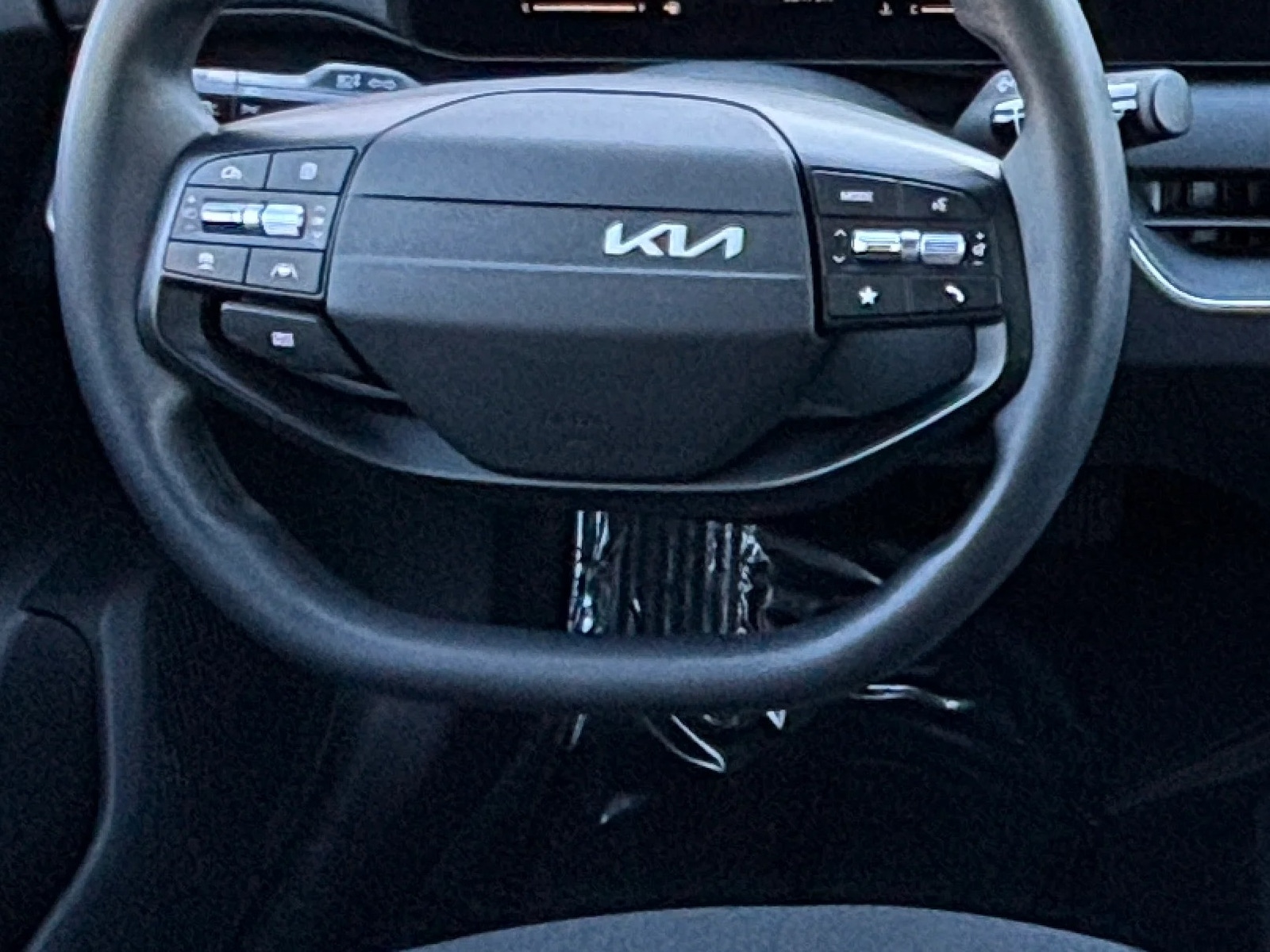 Thumbnail: 2025 Kia K4 - 5