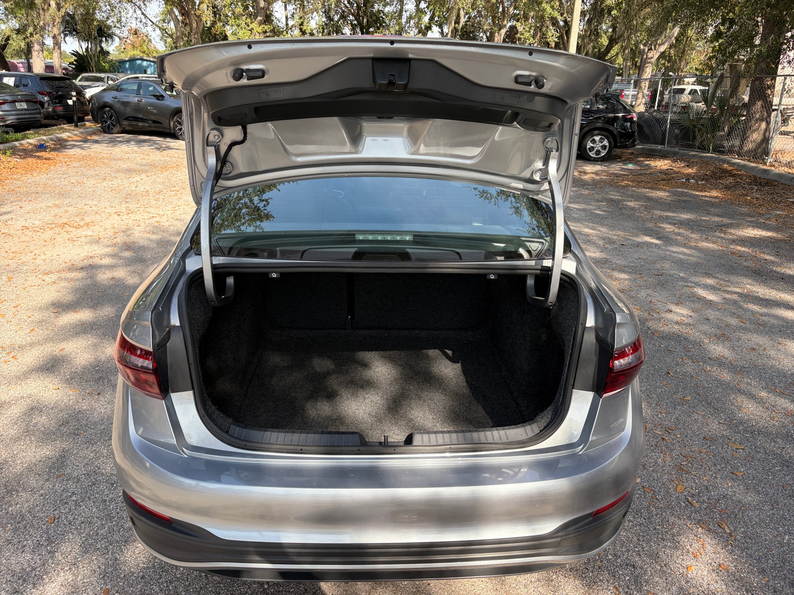 Thumbnail: 2025 Volkswagen Jetta - 4