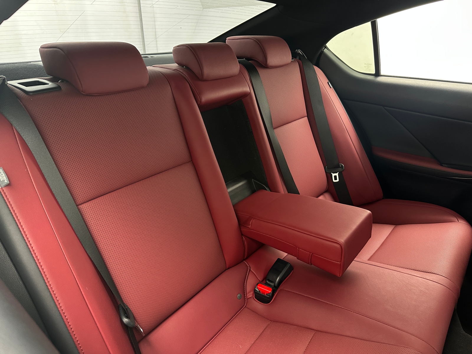 Thumbnail: 2021 Lexus IS - 5