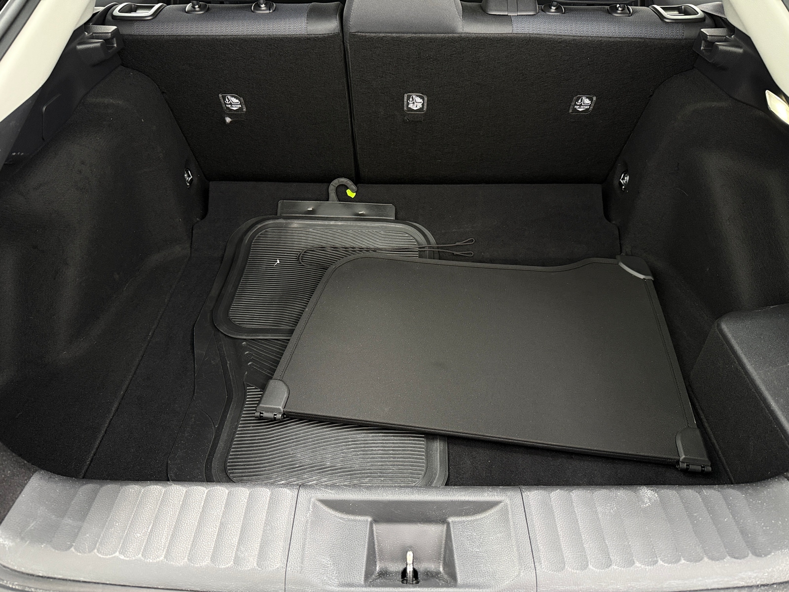 Thumbnail: 2025 Toyota Prius - 7