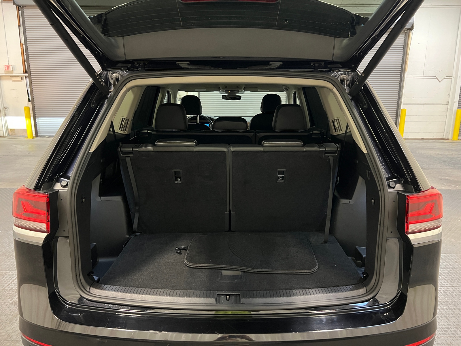 Thumbnail: 2025 Volkswagen Atlas - 6