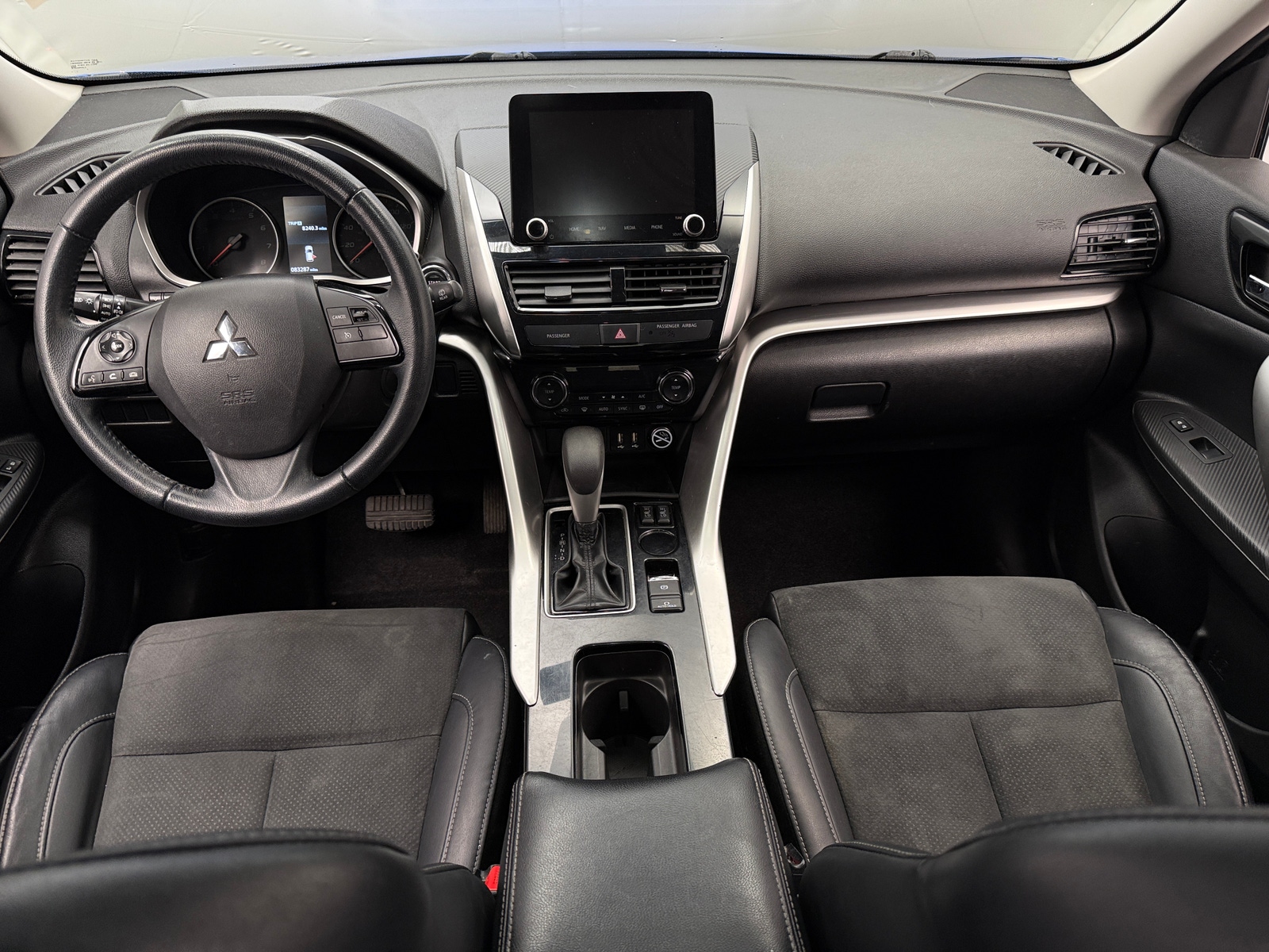 Thumbnail: 2022 Mitsubishi Eclipse Cross - 3