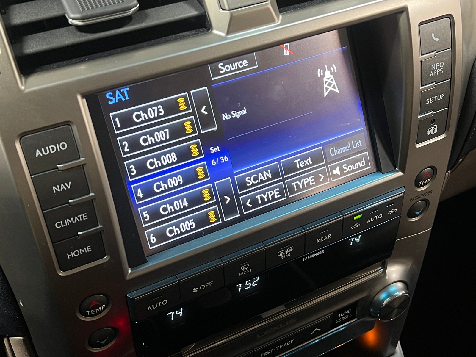 Thumbnail: 2021 Lexus GX - 3