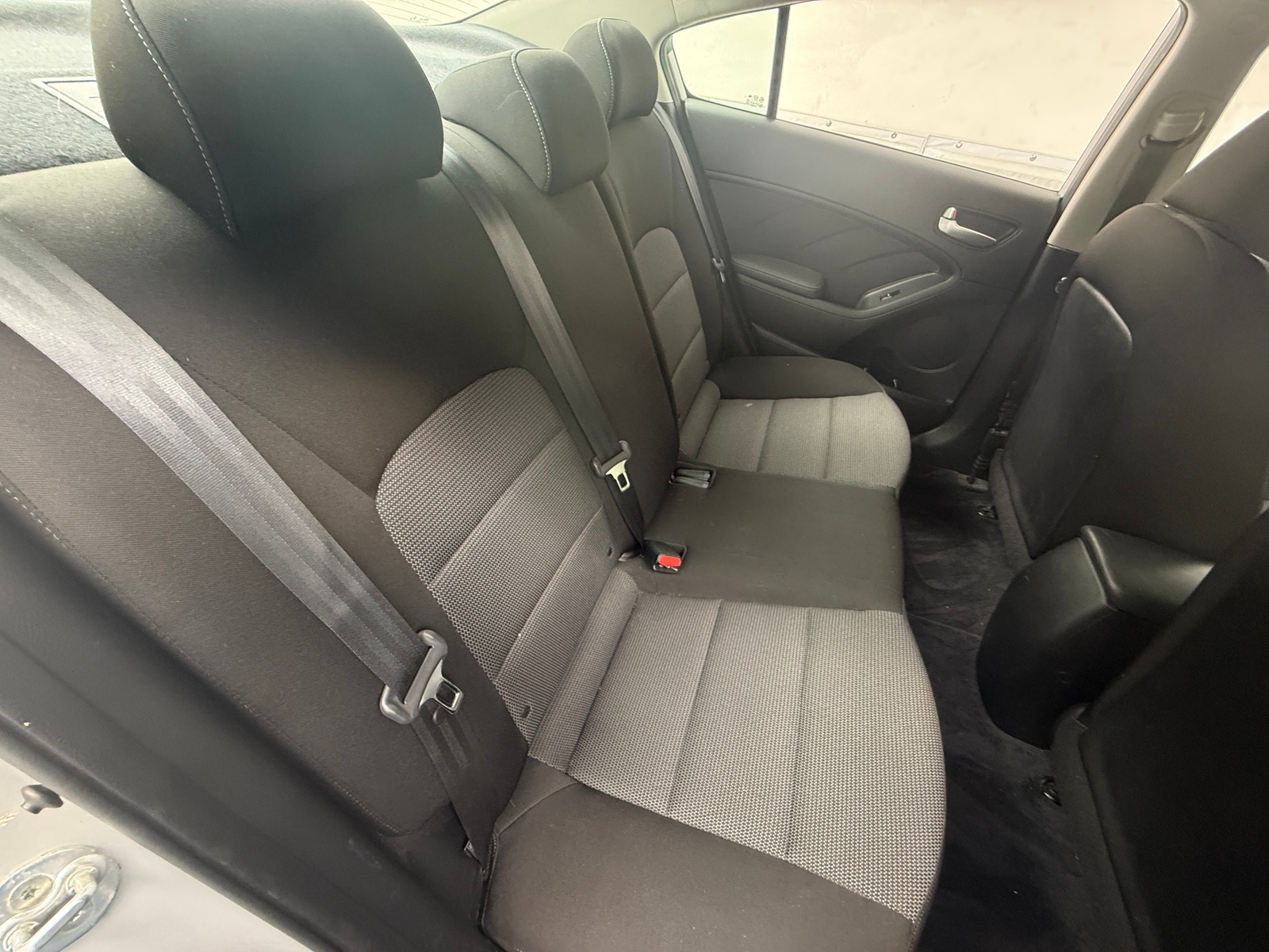 Thumbnail: 2017 Kia Forte - 6