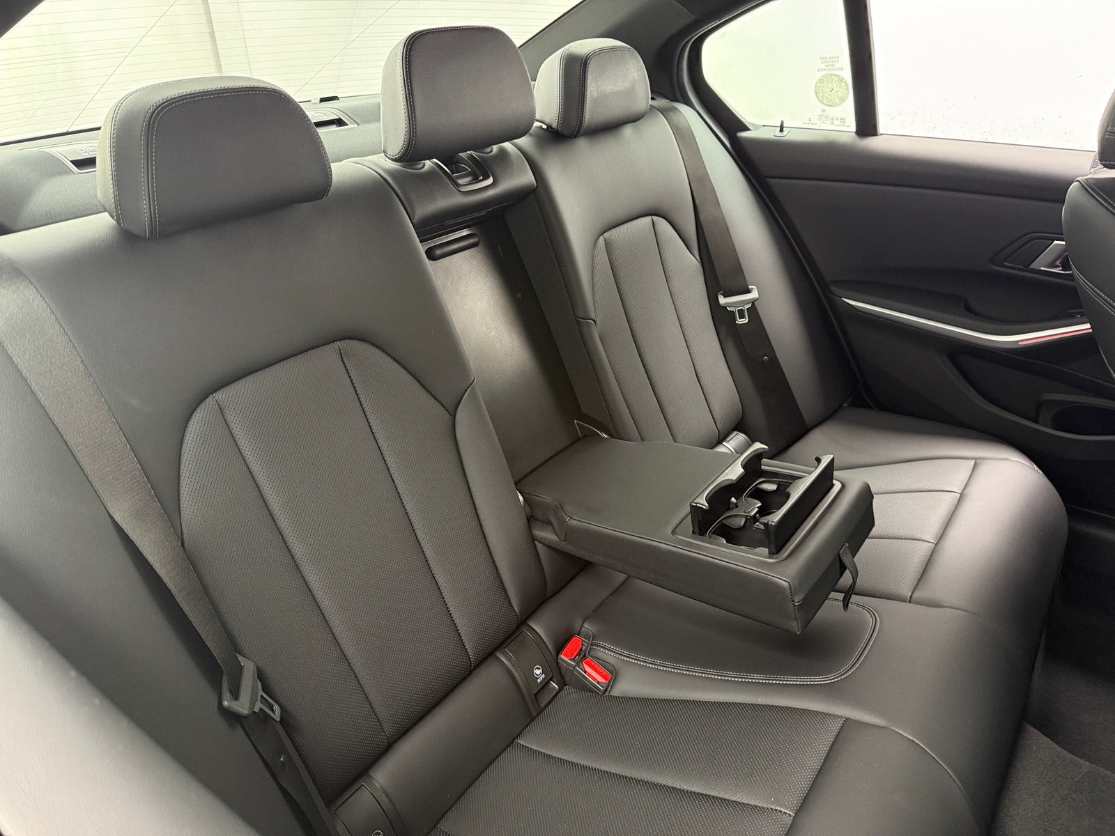 Thumbnail: 2025 BMW 3 Series - 5