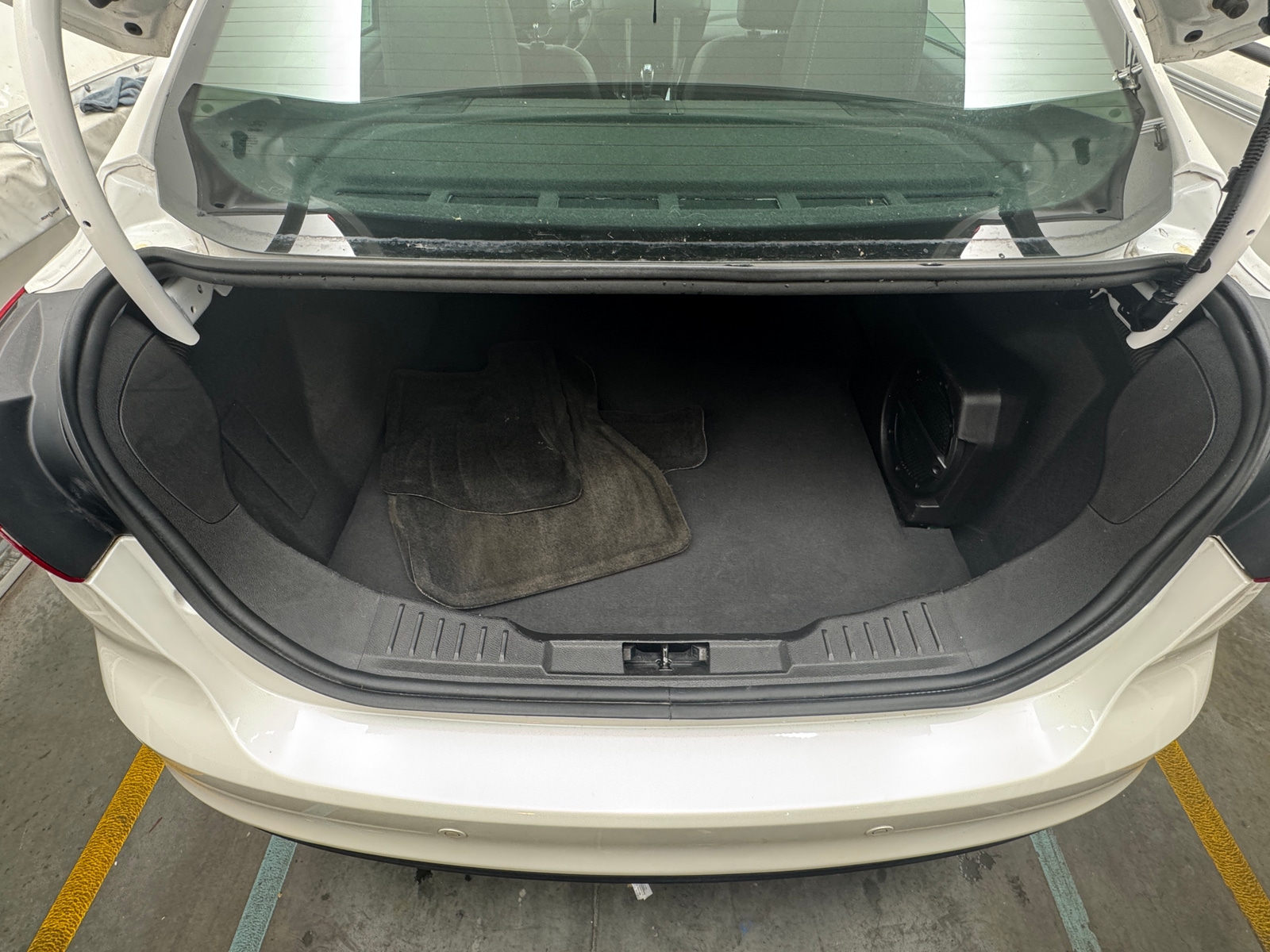 Thumbnail: 2017 Ford Focus - 6