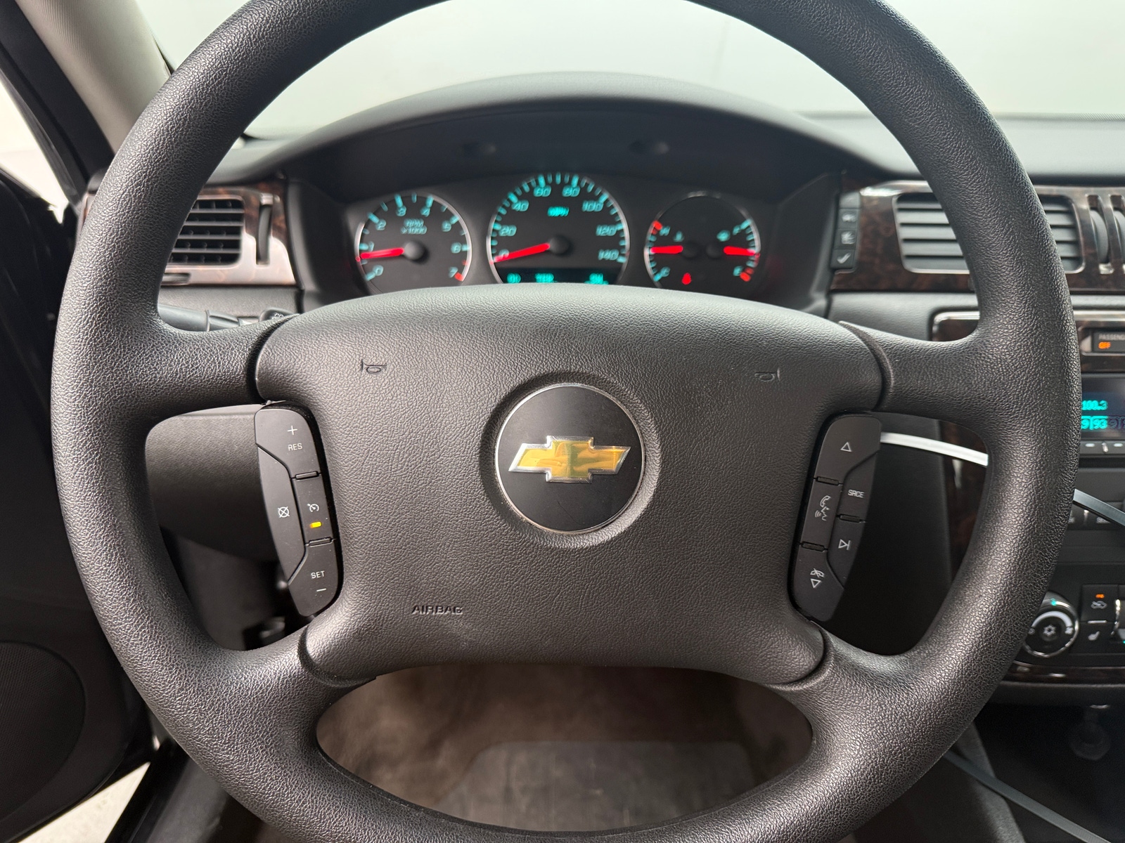 Thumbnail: 2015 Chevrolet Impala - 3