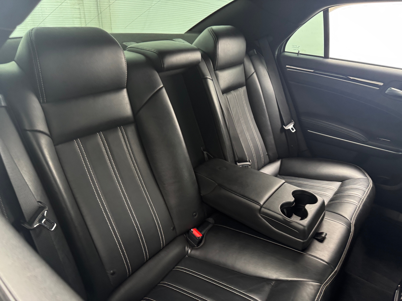 Thumbnail: 2021 Chrysler 300 - 5