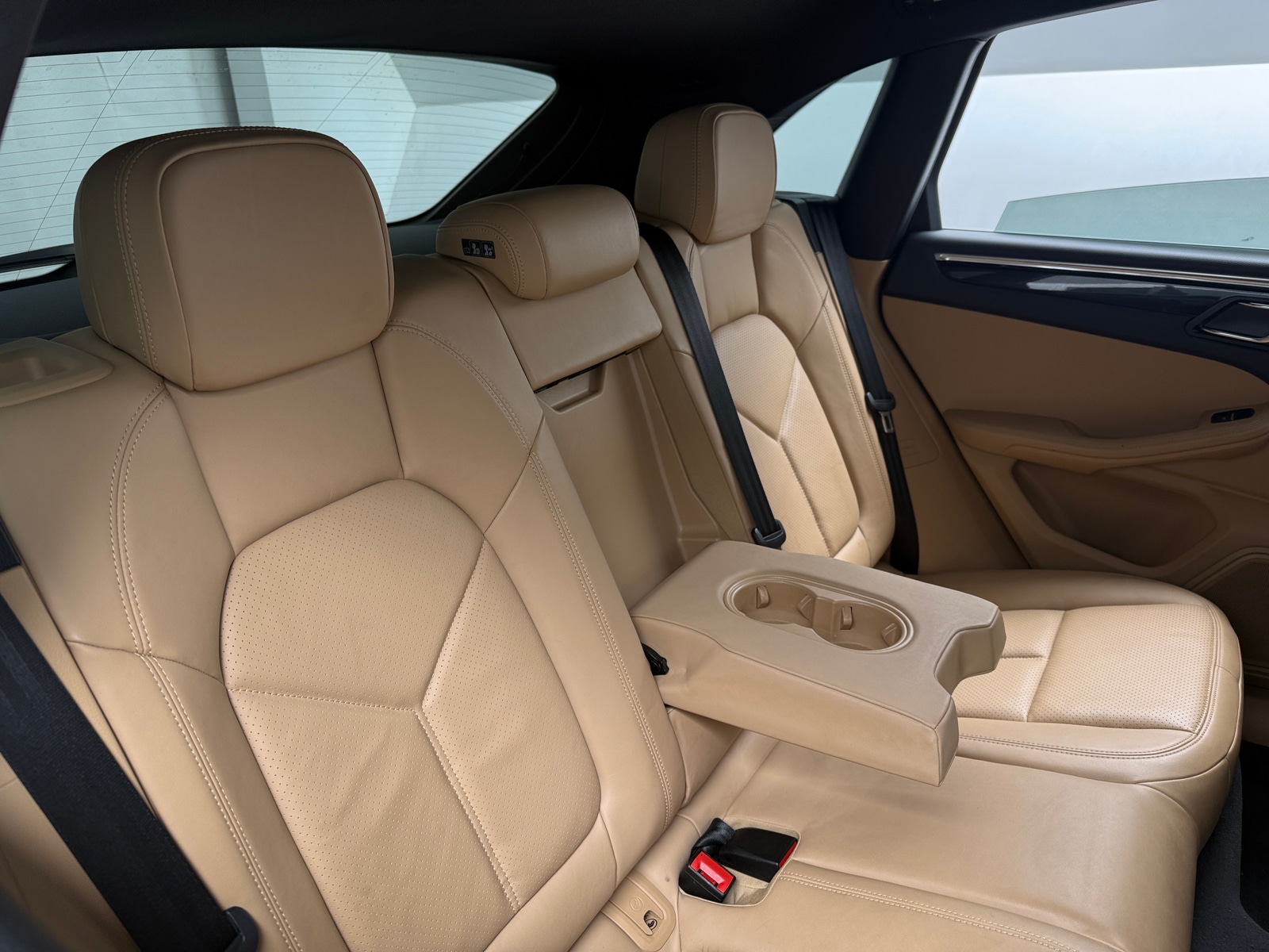 Thumbnail: 2018 Porsche Macan - 5