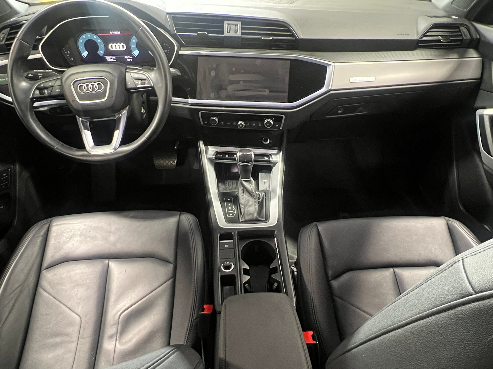 Thumbnail: 2022 Audi Q3 - 2