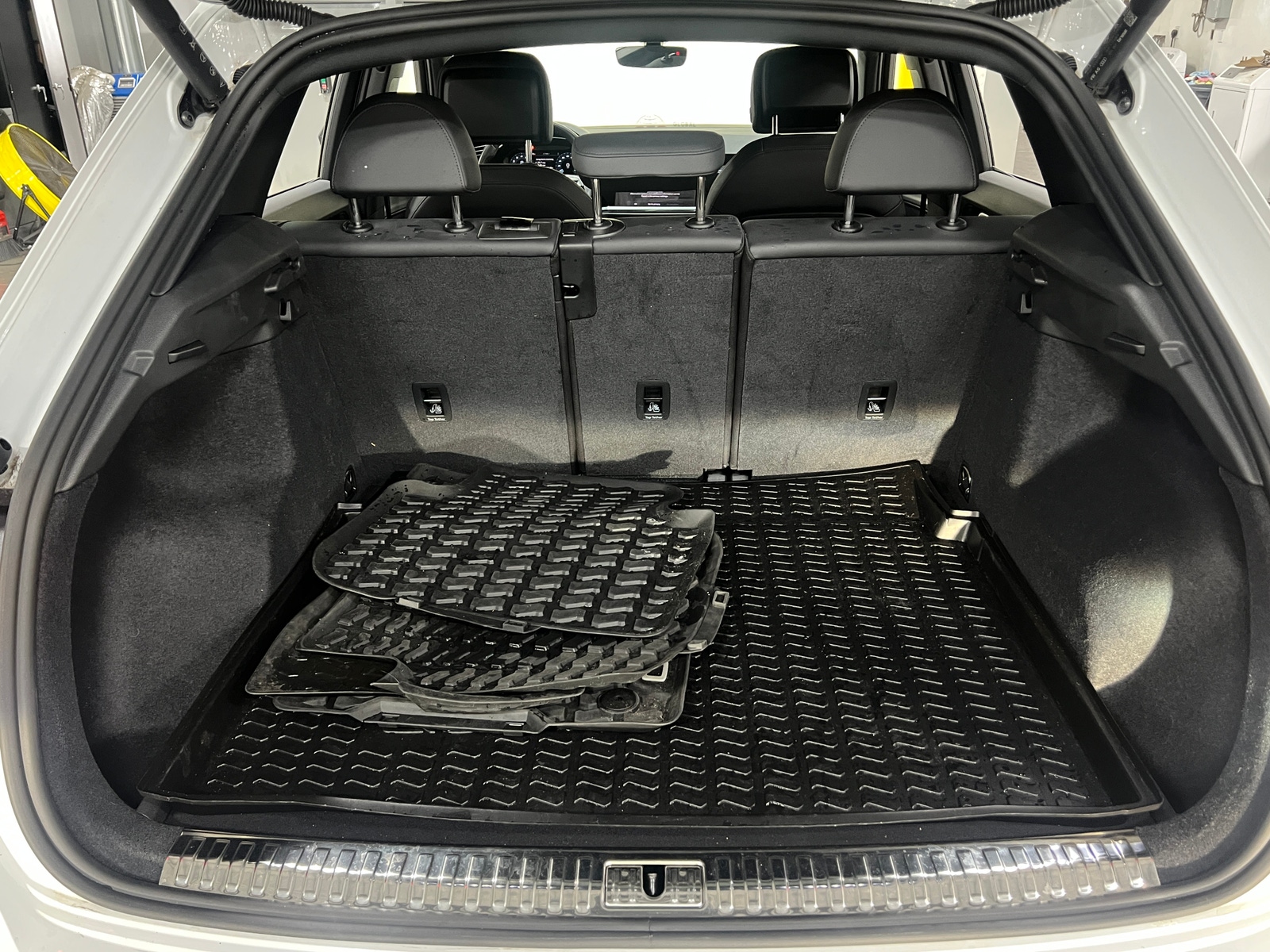 Thumbnail: 2022 Audi Q3 - 6