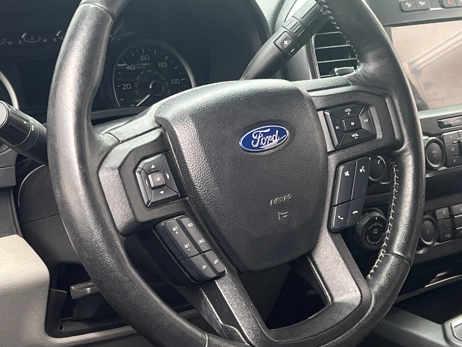 Thumbnail: 2019 Ford Econoline - 5