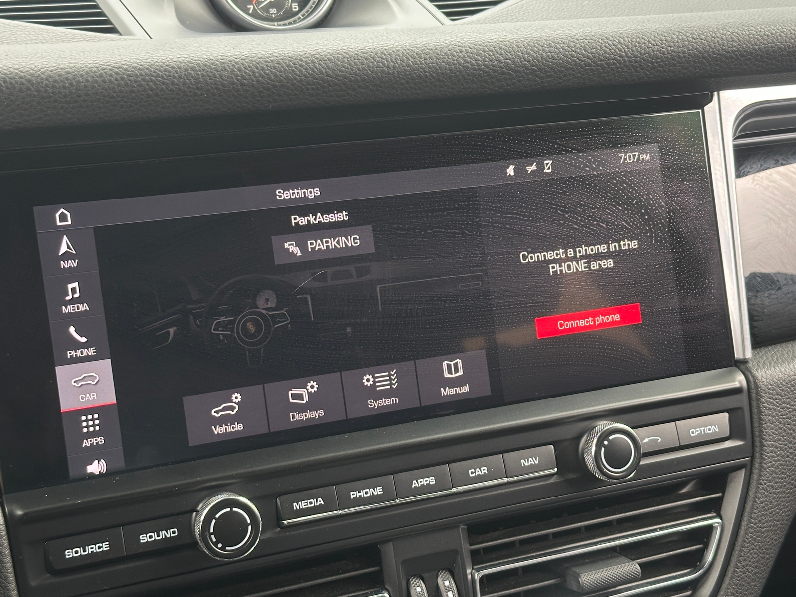 Thumbnail: 2019 Porsche Macan - 3