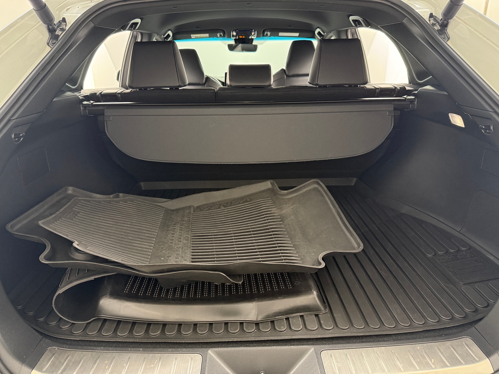 Thumbnail: 2024 Toyota Venza - 6