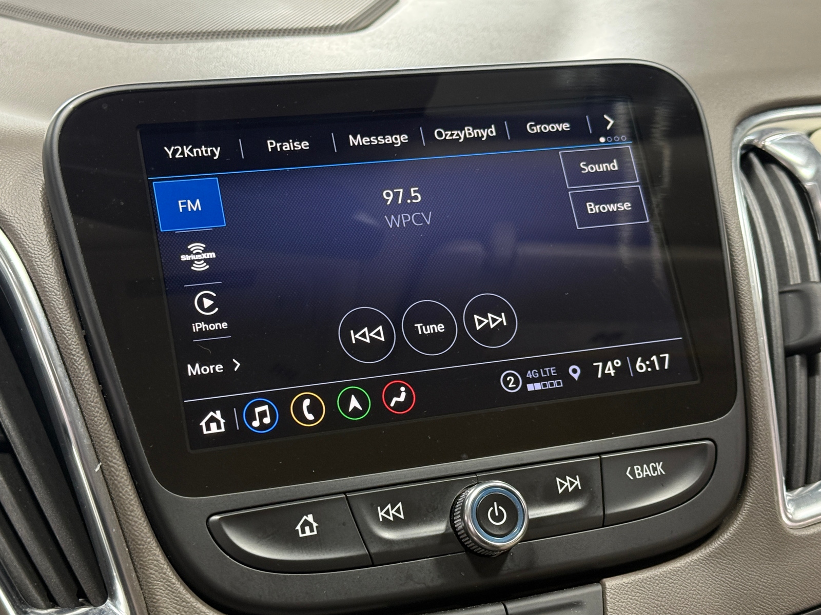 Thumbnail: 2024 Chevrolet Malibu - 3