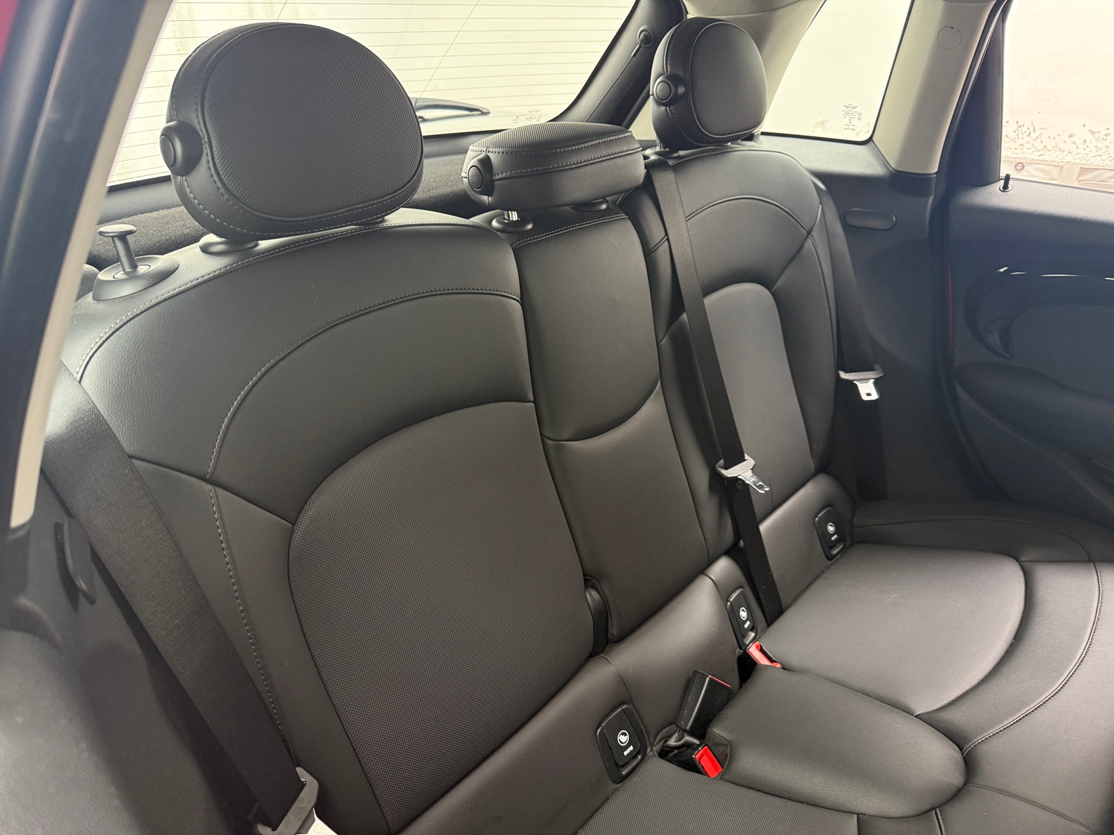 Thumbnail: 2019 MINI Cooper Hardtop - 5